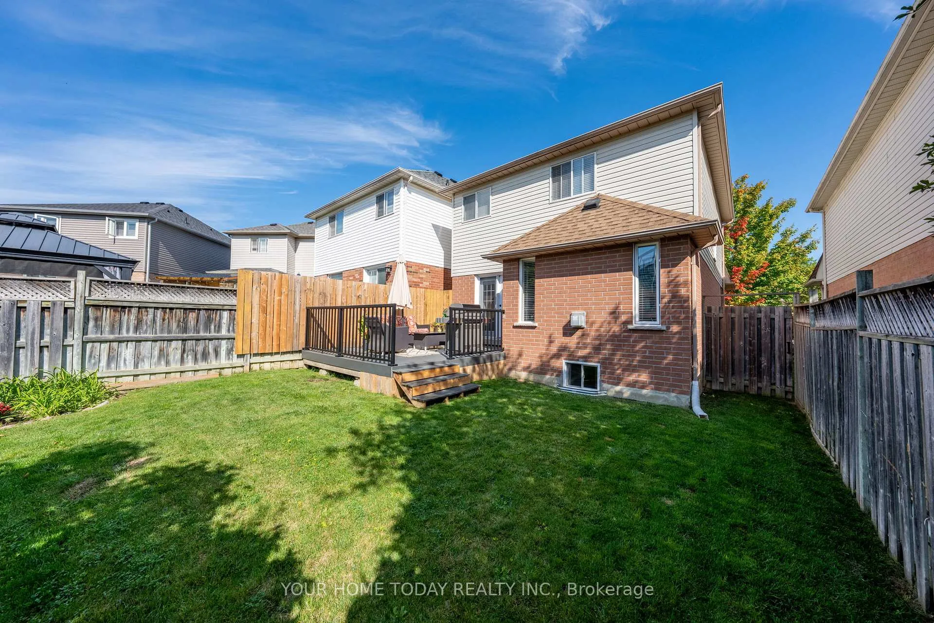 Photo 44 of 12 Russell Street, Halton Hills, Georgetown — HOMEH