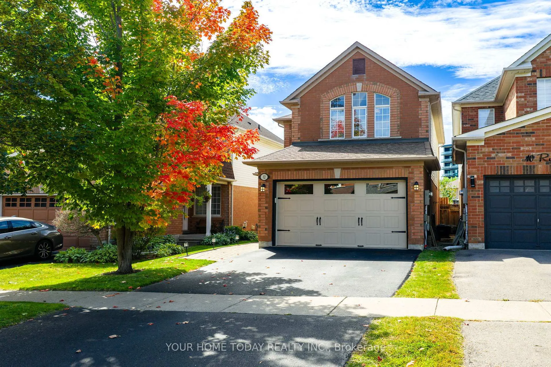 Photo 51 of 12 Russell Street, Halton Hills, Georgetown — HOMEH