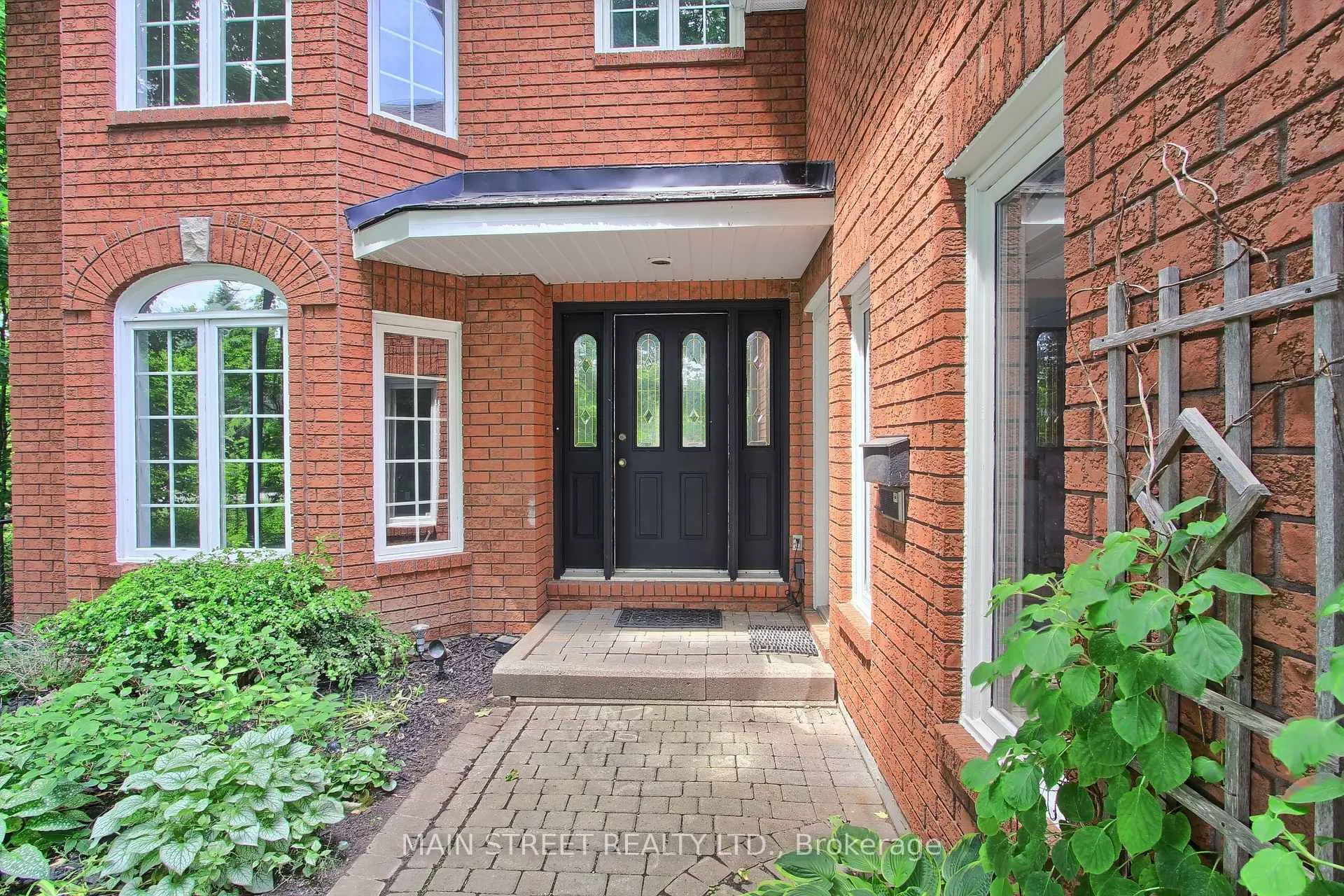 Photo 4 of 443 Sunnidale Road, Barrie, West Bayfield — HOMEH