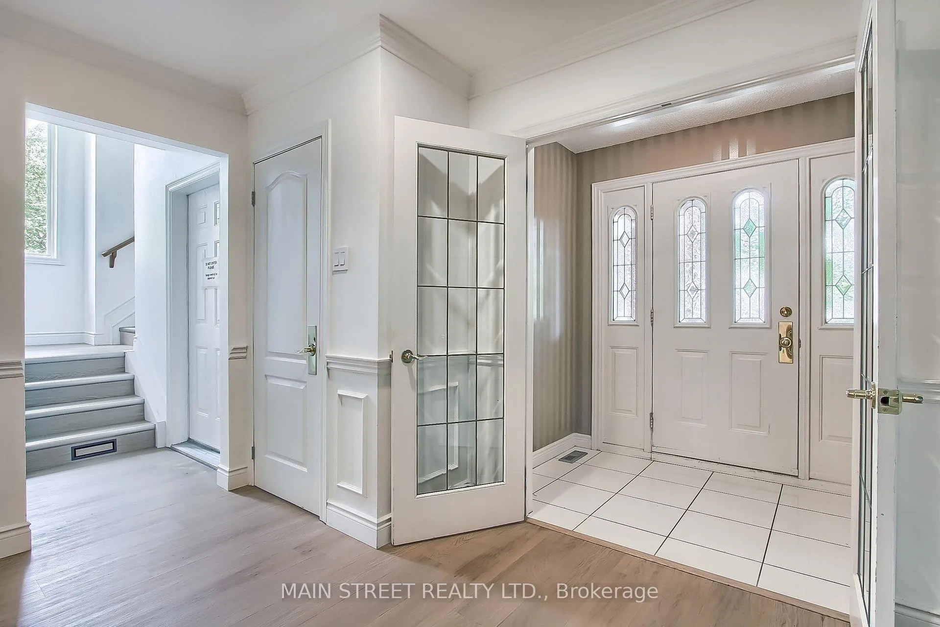 Photo 5 of 443 Sunnidale Road, Barrie, West Bayfield — HOMEH