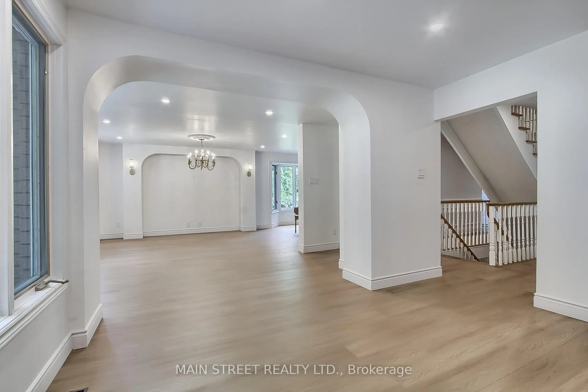 Photo 16 of 443 Sunnidale Road, Barrie, West Bayfield — HOMEH
