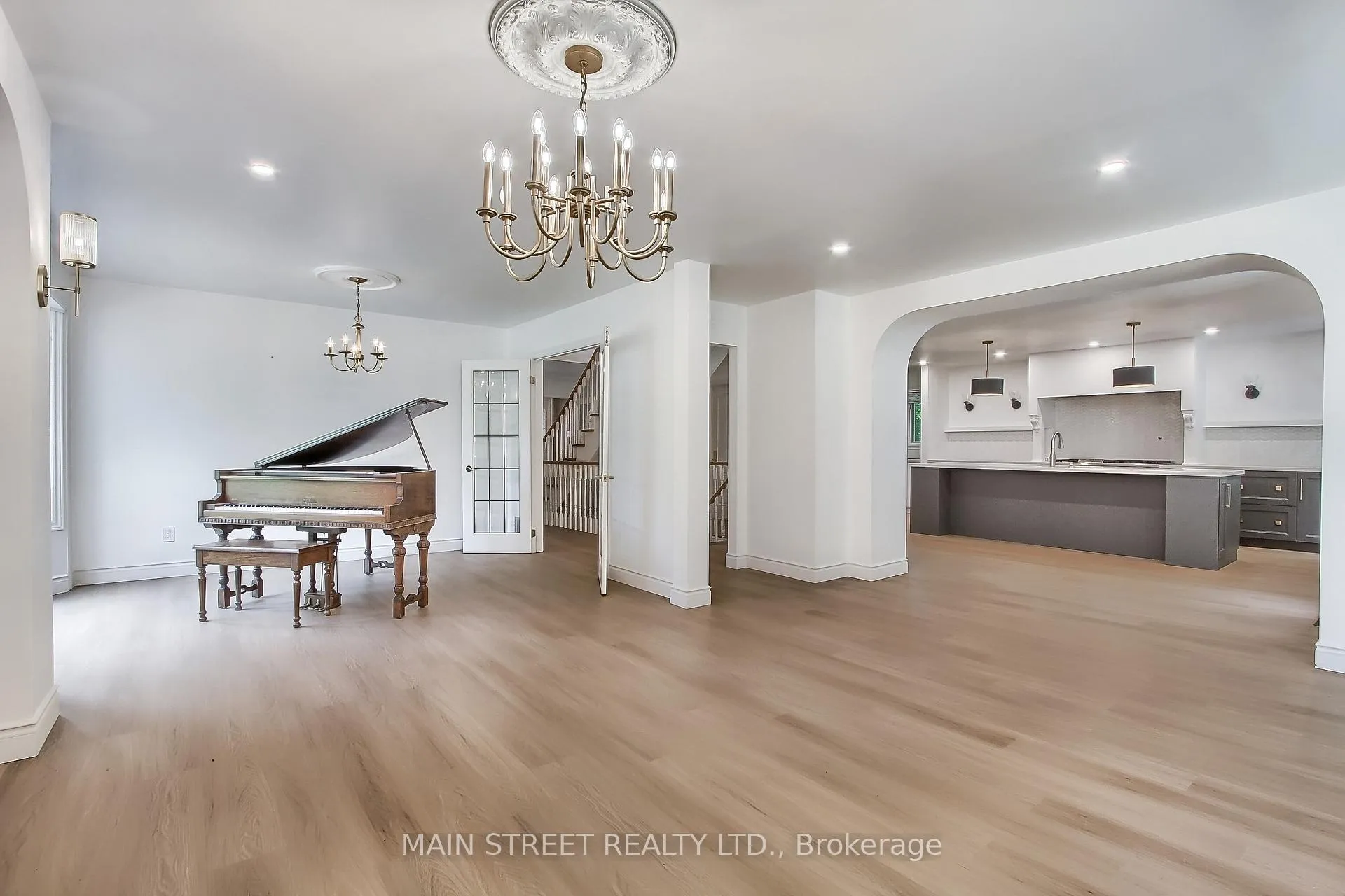 Photo 19 of 443 Sunnidale Road, Barrie, West Bayfield — HOMEH