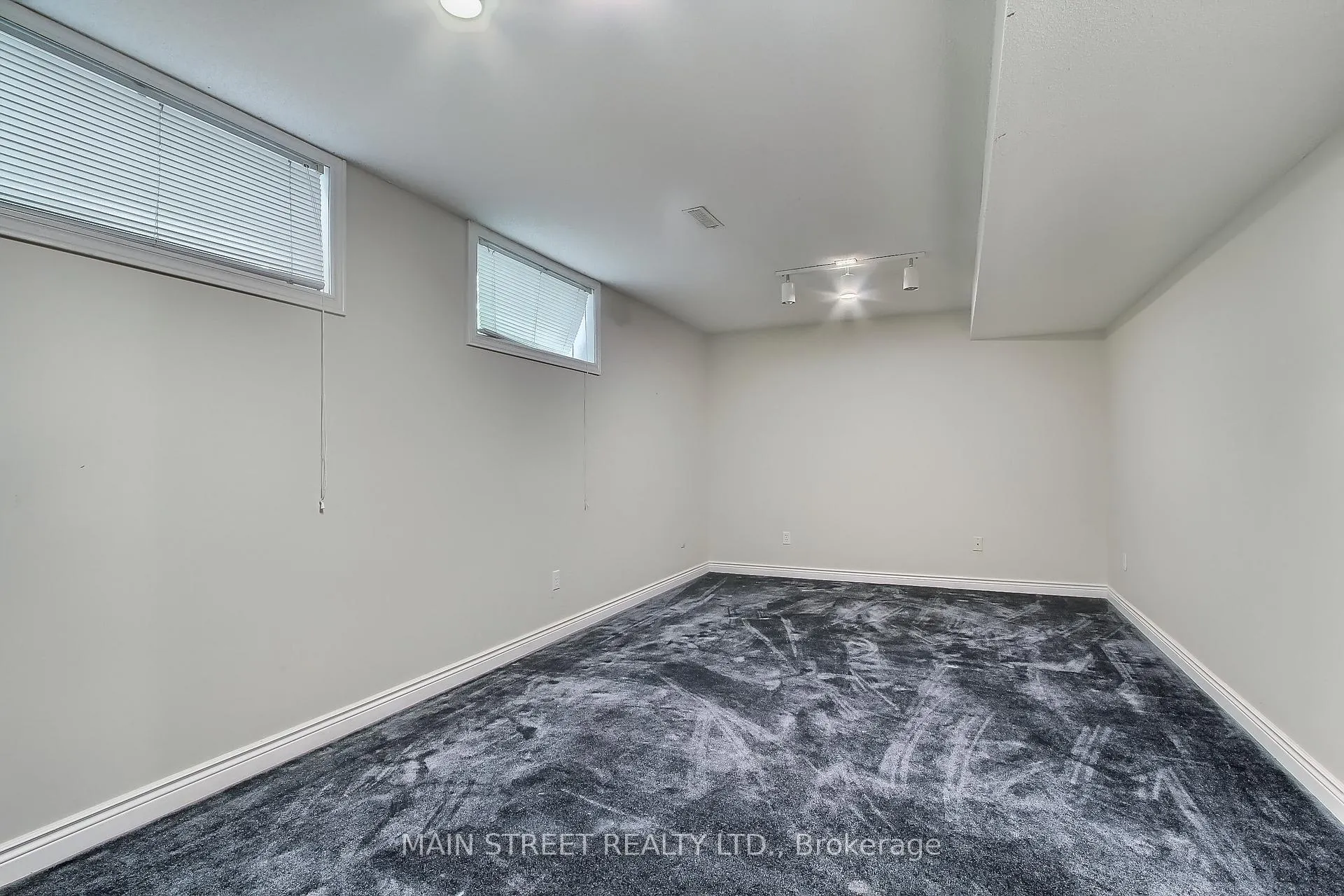 Photo 37 of 443 Sunnidale Road, Barrie, West Bayfield — HOMEH
