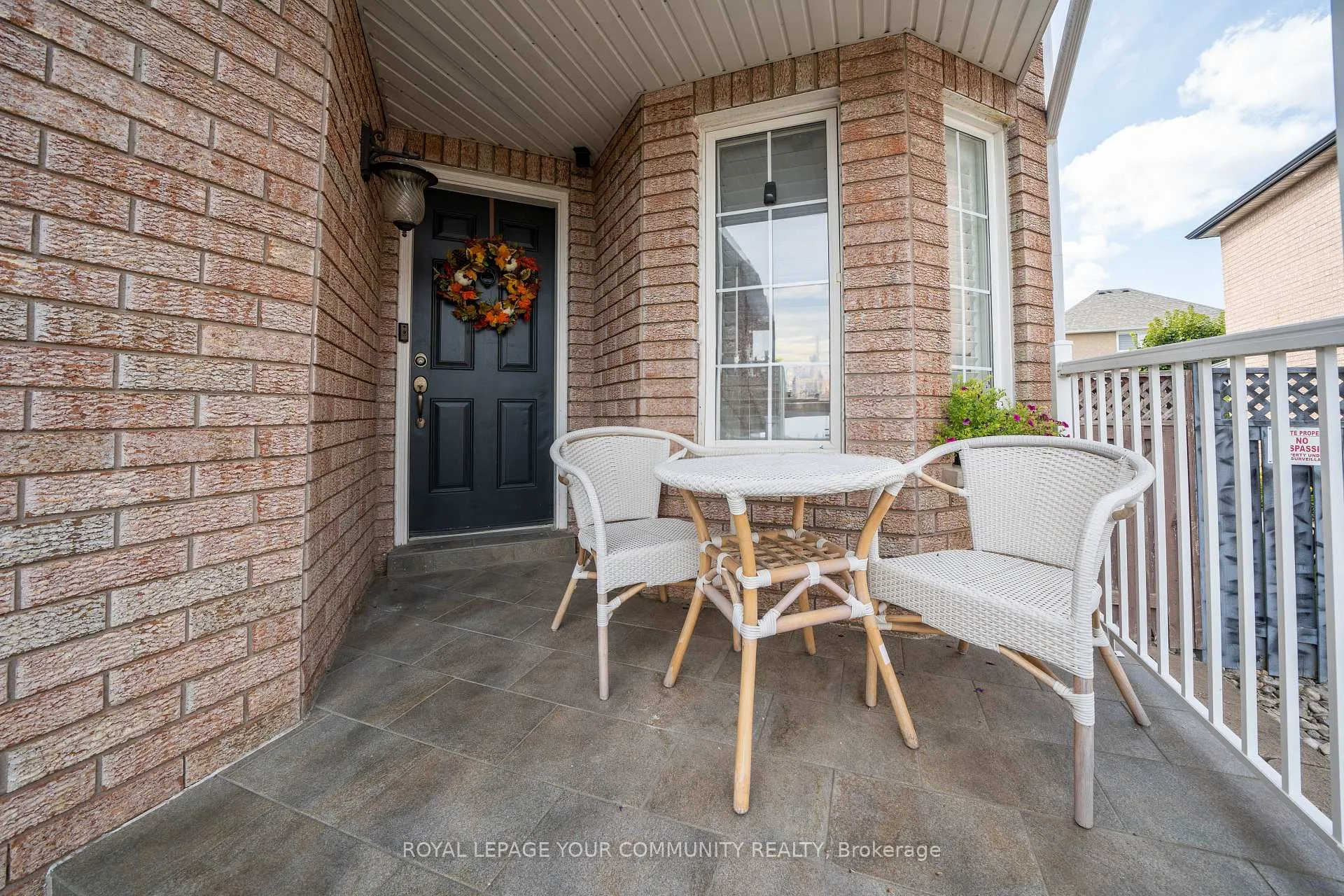 Photo 4 of 41 Hubert Corless Drive, Caledon, Bolton East — HOMEH
