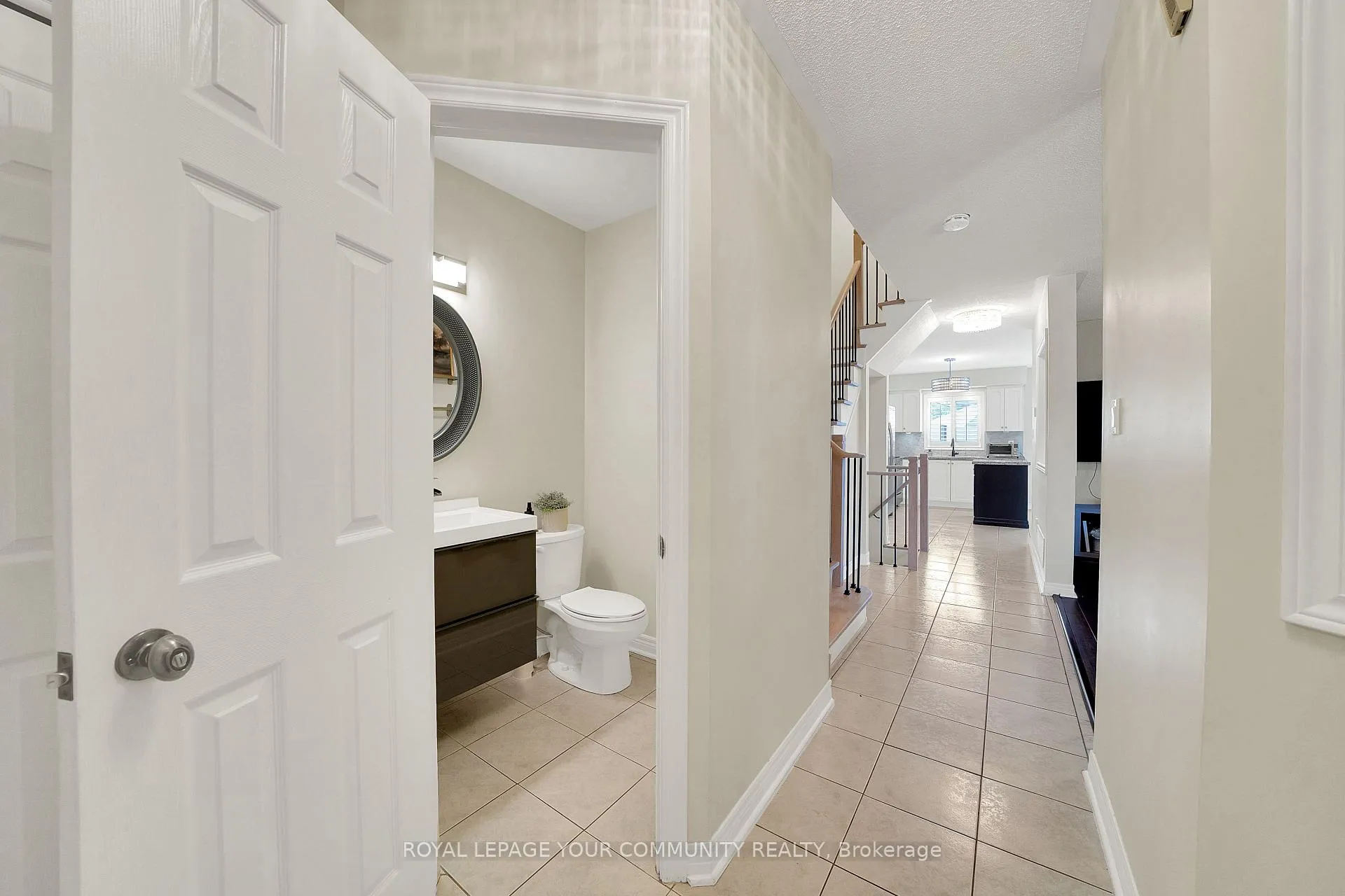 Photo 5 of 41 Hubert Corless Drive, Caledon, Bolton East — HOMEH