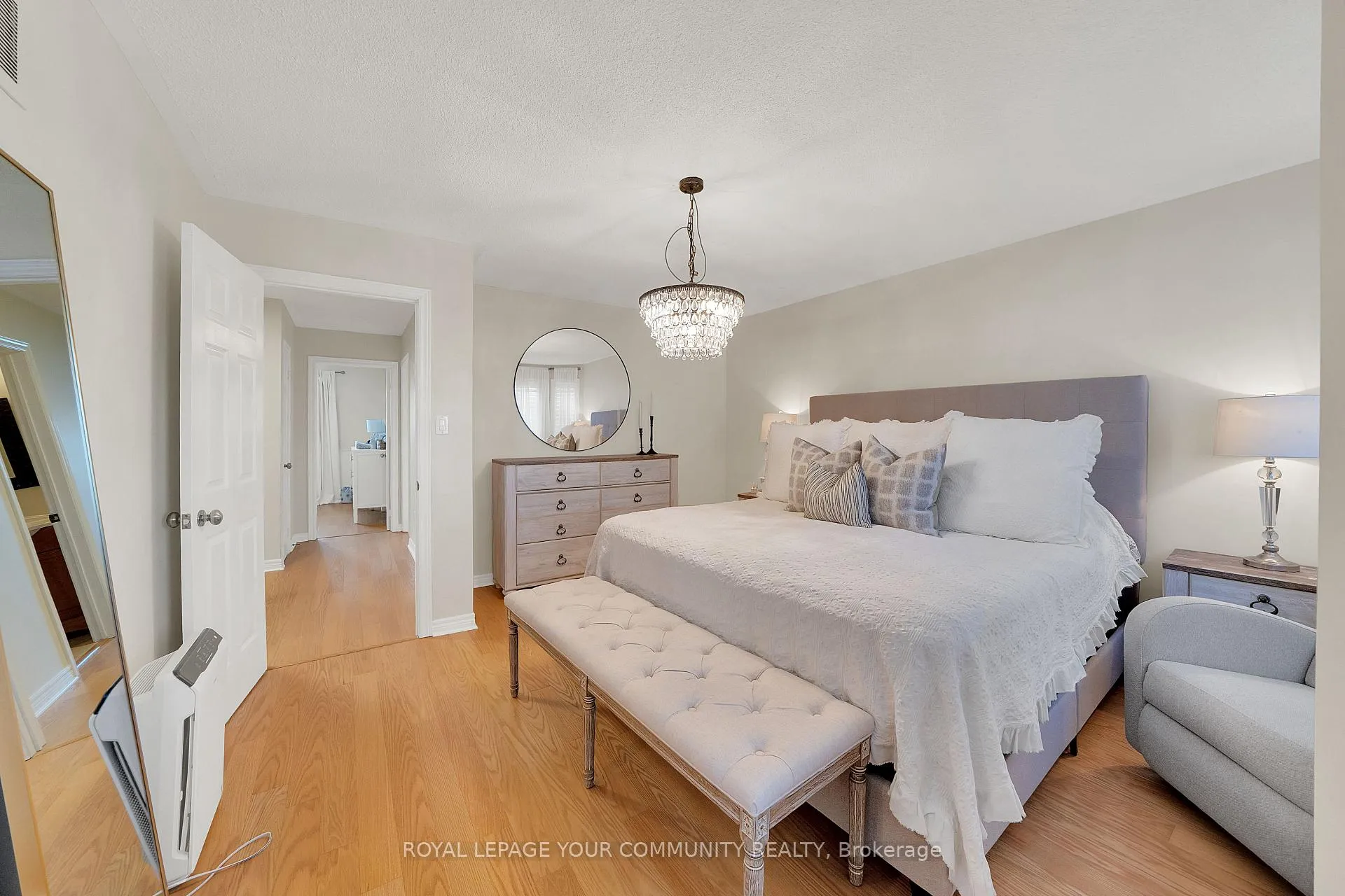 Photo 18 of 41 Hubert Corless Drive, Caledon, Bolton East — HOMEH