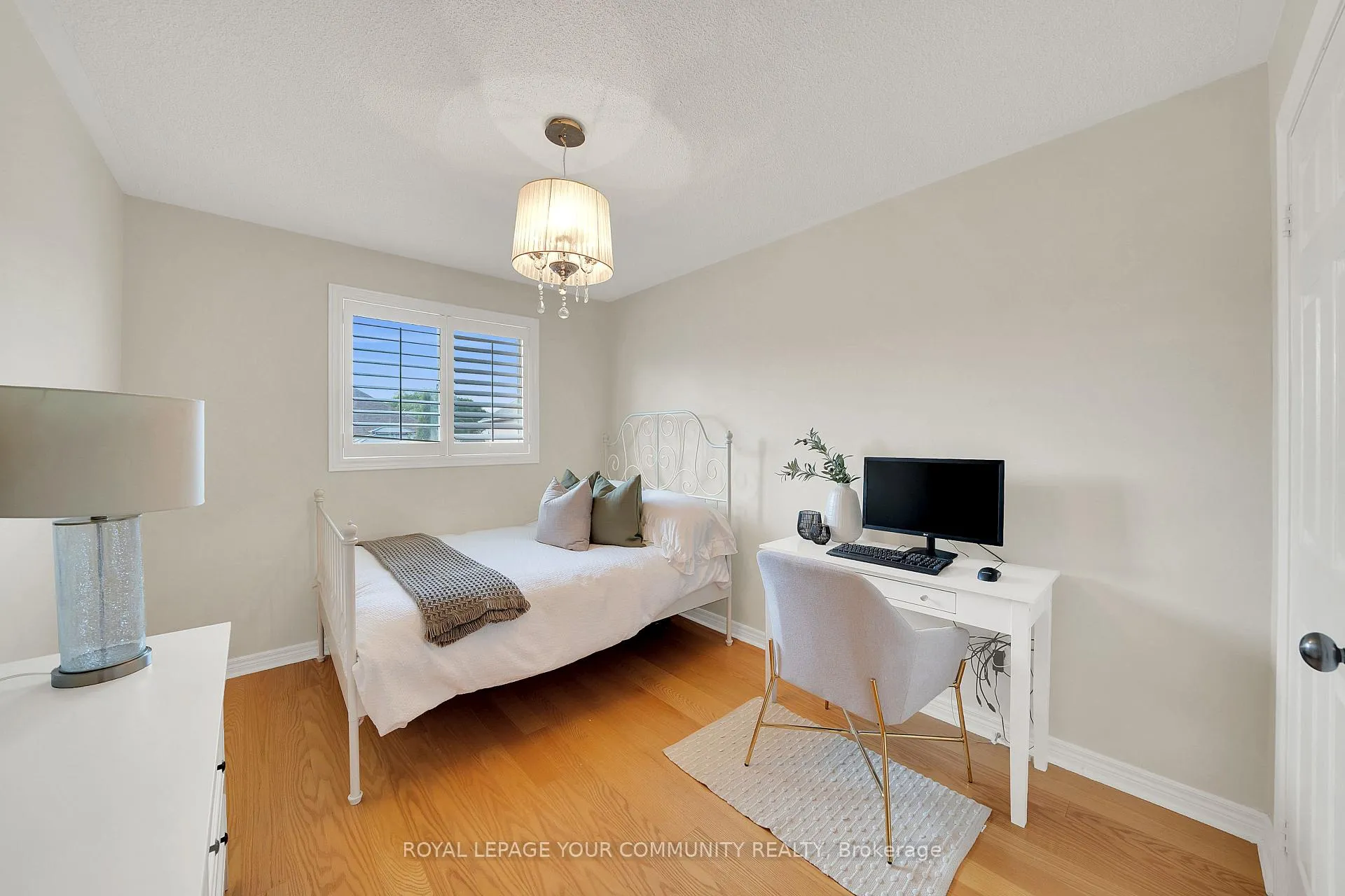 Photo 21 of 41 Hubert Corless Drive, Caledon, Bolton East — HOMEH