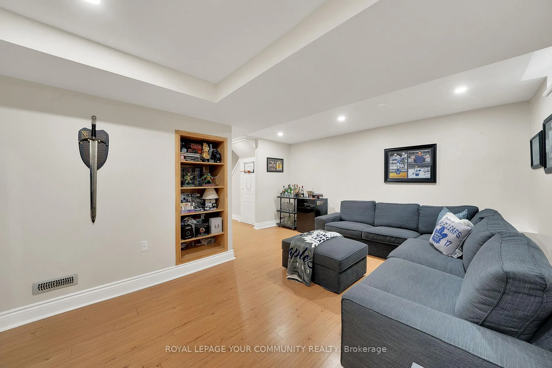Photo 27 of 41 Hubert Corless Drive, Caledon, Bolton East — HOMEH