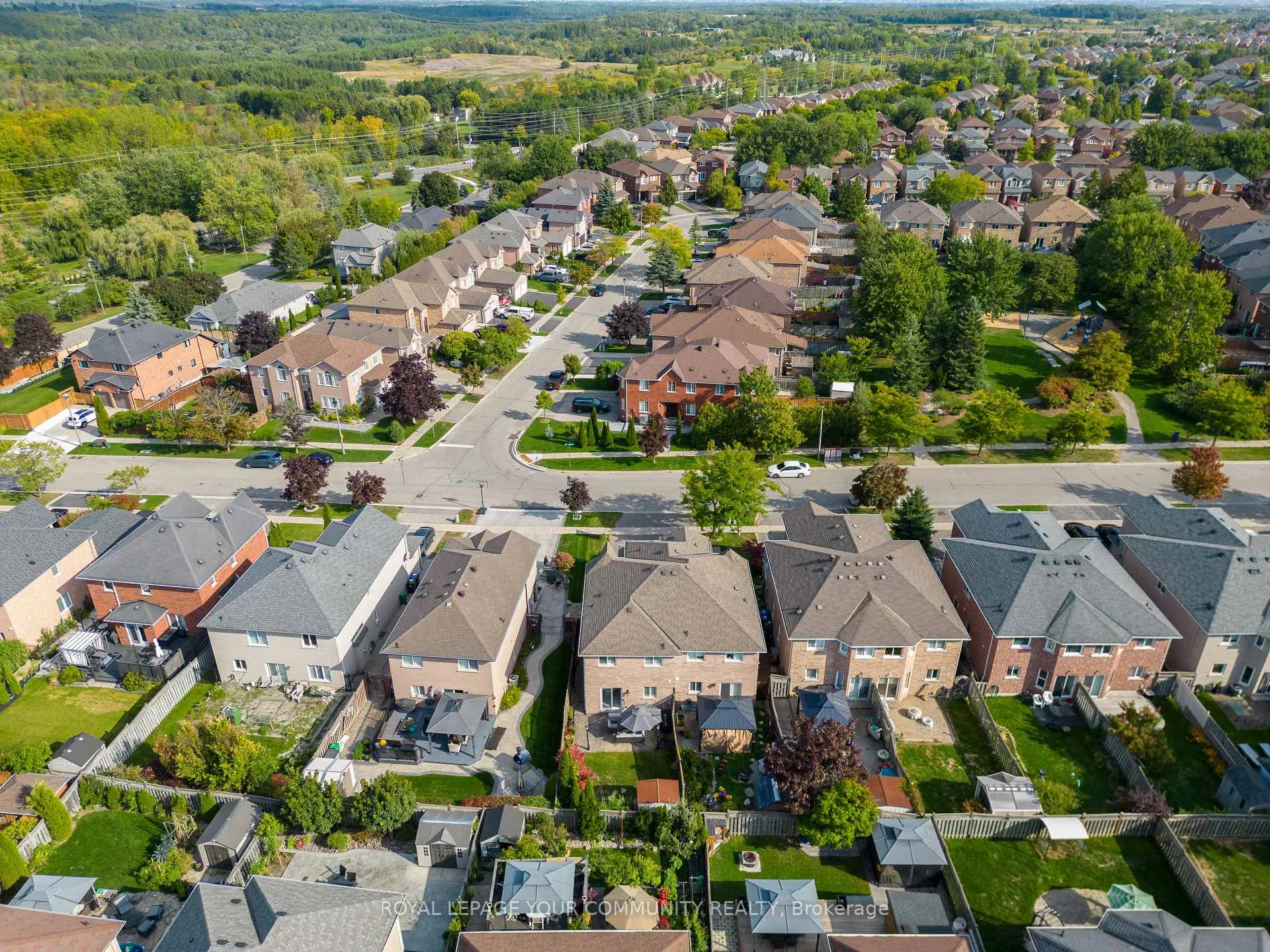 Photo 30 of 41 Hubert Corless Drive, Caledon, Bolton East — HOMEH