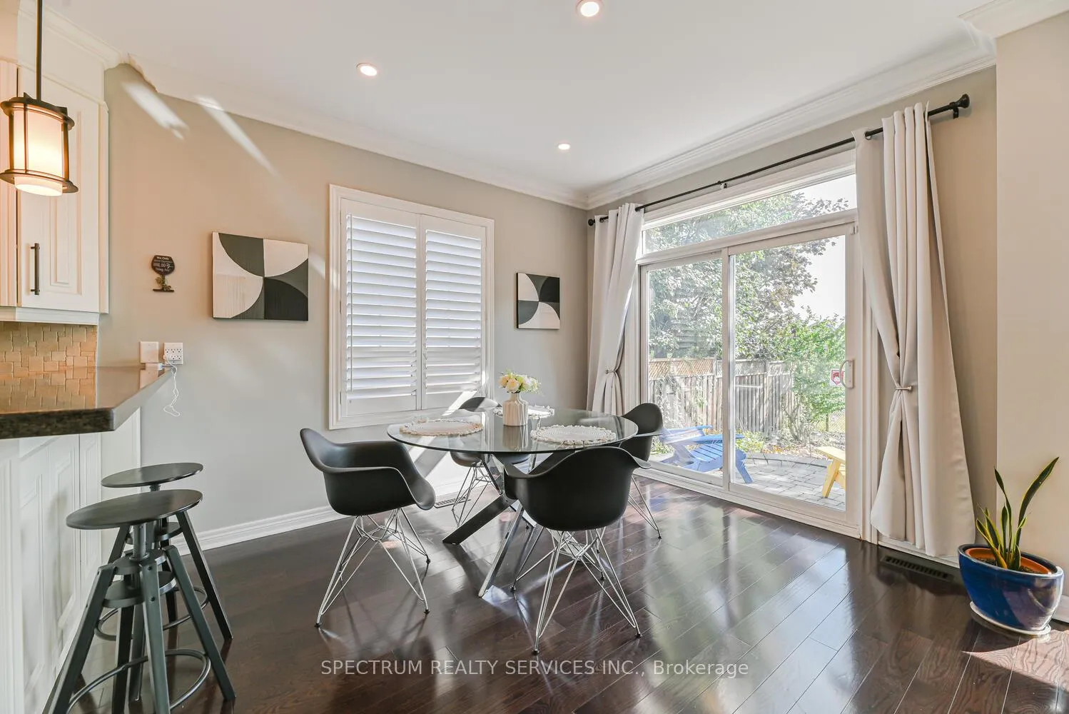 Photo 24 of 68 Robarts Drive, Milton, Dempsey — HOMEH