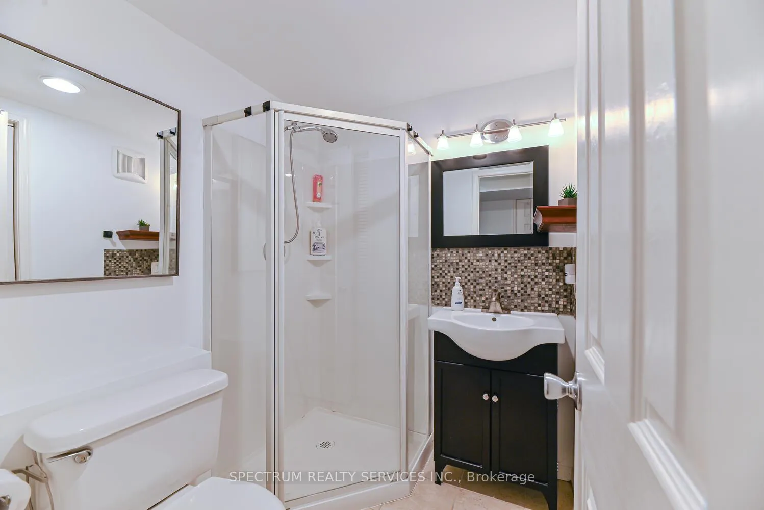 Photo 44 of 68 Robarts Drive, Milton, Dempsey — HOMEH