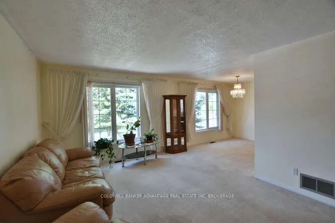 Photo 12 of 3 Mayfair Drive, Barrie, Ardagh — HOMEH