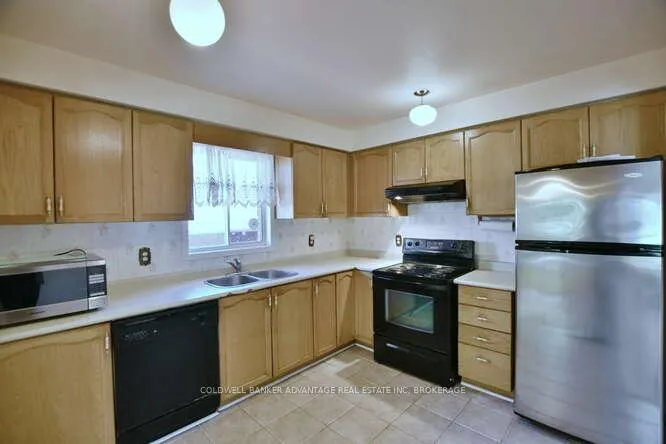 Photo 21 of 3 Mayfair Drive, Barrie, Ardagh — HOMEH