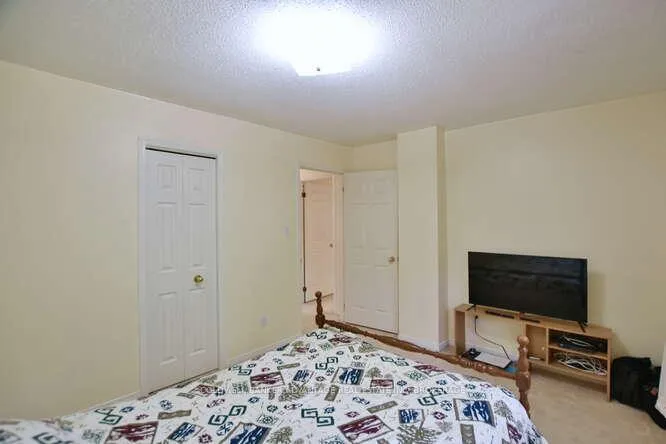Photo 24 of 3 Mayfair Drive, Barrie, Ardagh — HOMEH