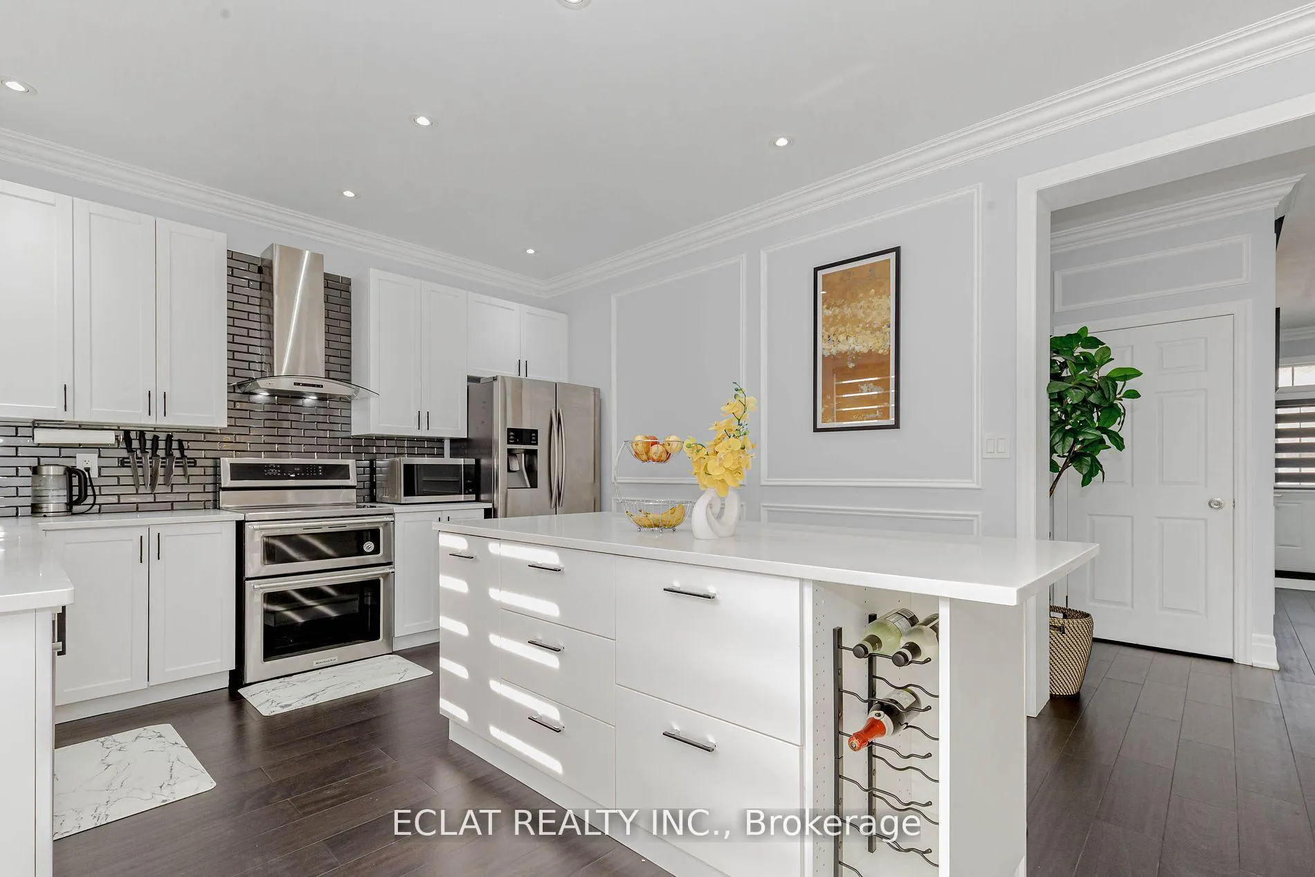 Photo 6 of 32 Nanaimo Crescent, Hamilton, Stoney Creek — HOMEH