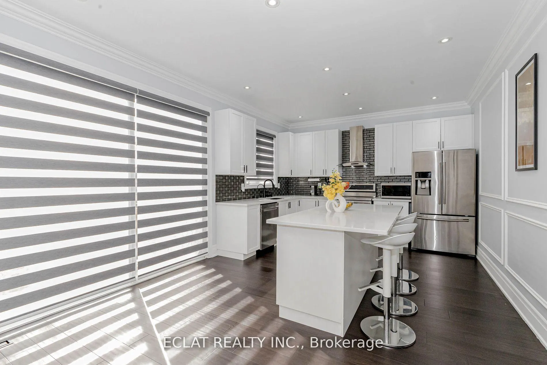 Photo 8 of 32 Nanaimo Crescent, Hamilton, Stoney Creek — HOMEH