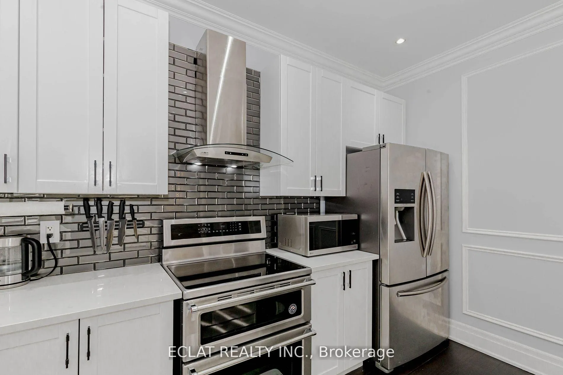 Photo 10 of 32 Nanaimo Crescent, Hamilton, Stoney Creek — HOMEH