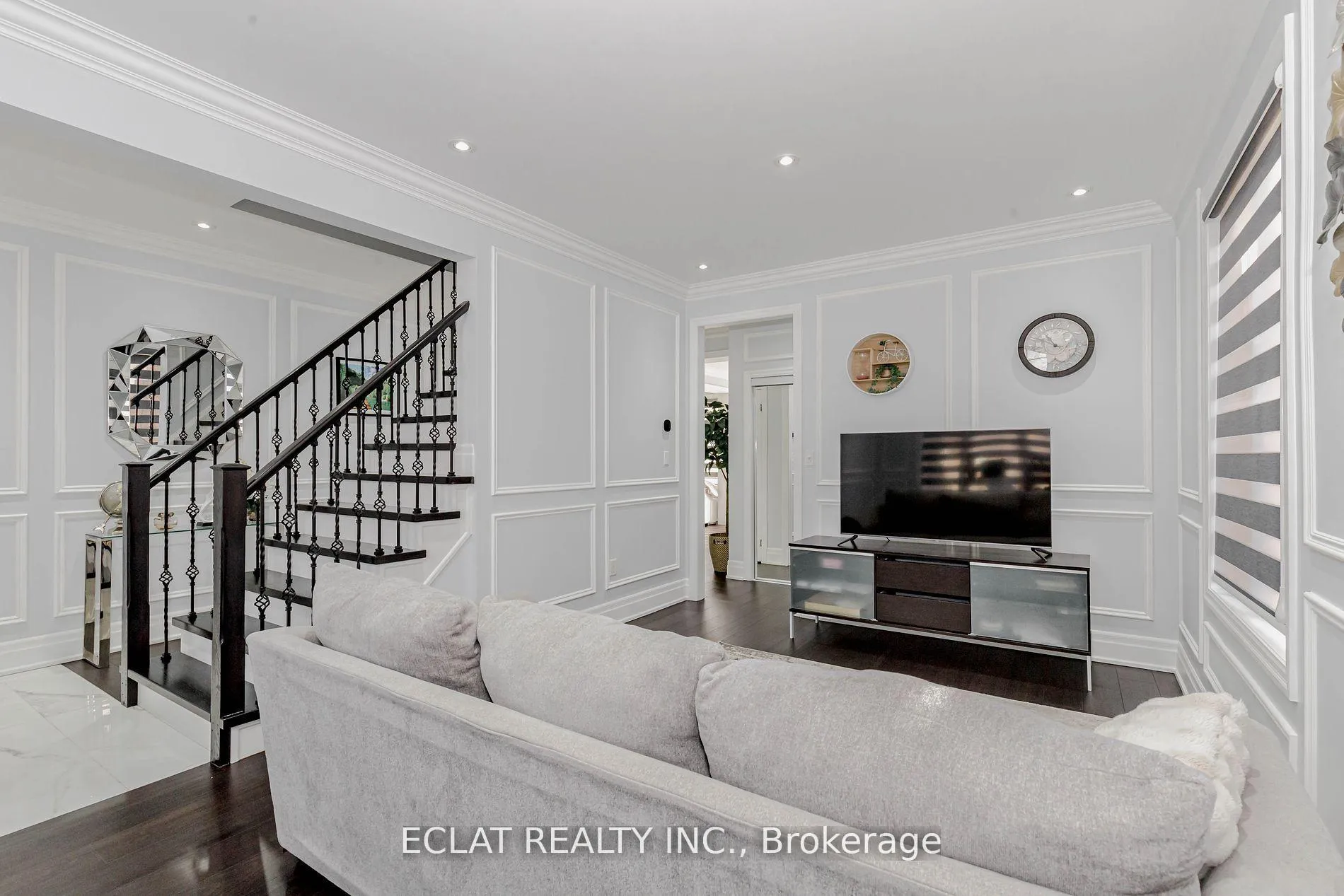 Photo 17 of 32 Nanaimo Crescent, Hamilton, Stoney Creek — HOMEH