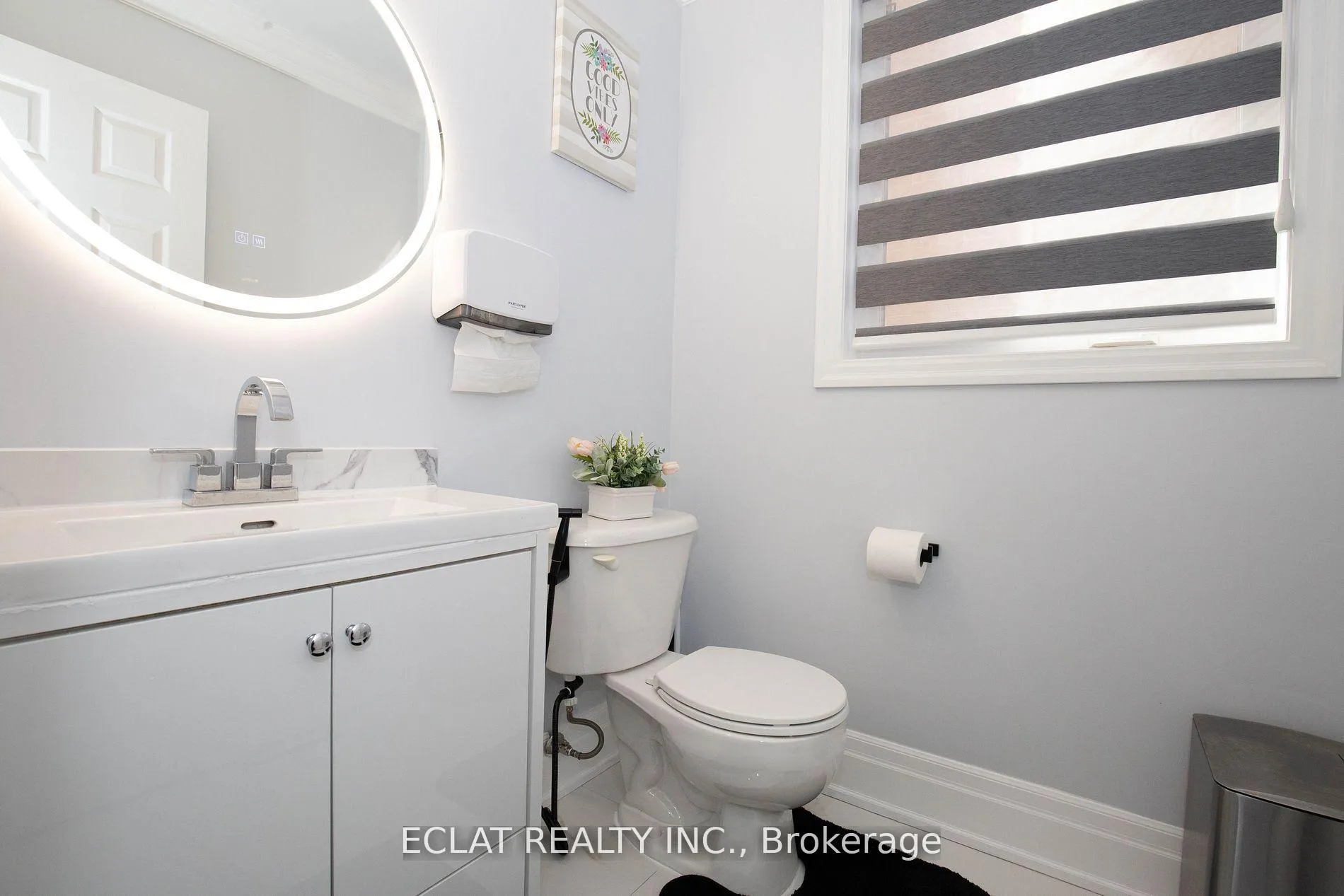 Photo 18 of 32 Nanaimo Crescent, Hamilton, Stoney Creek — HOMEH