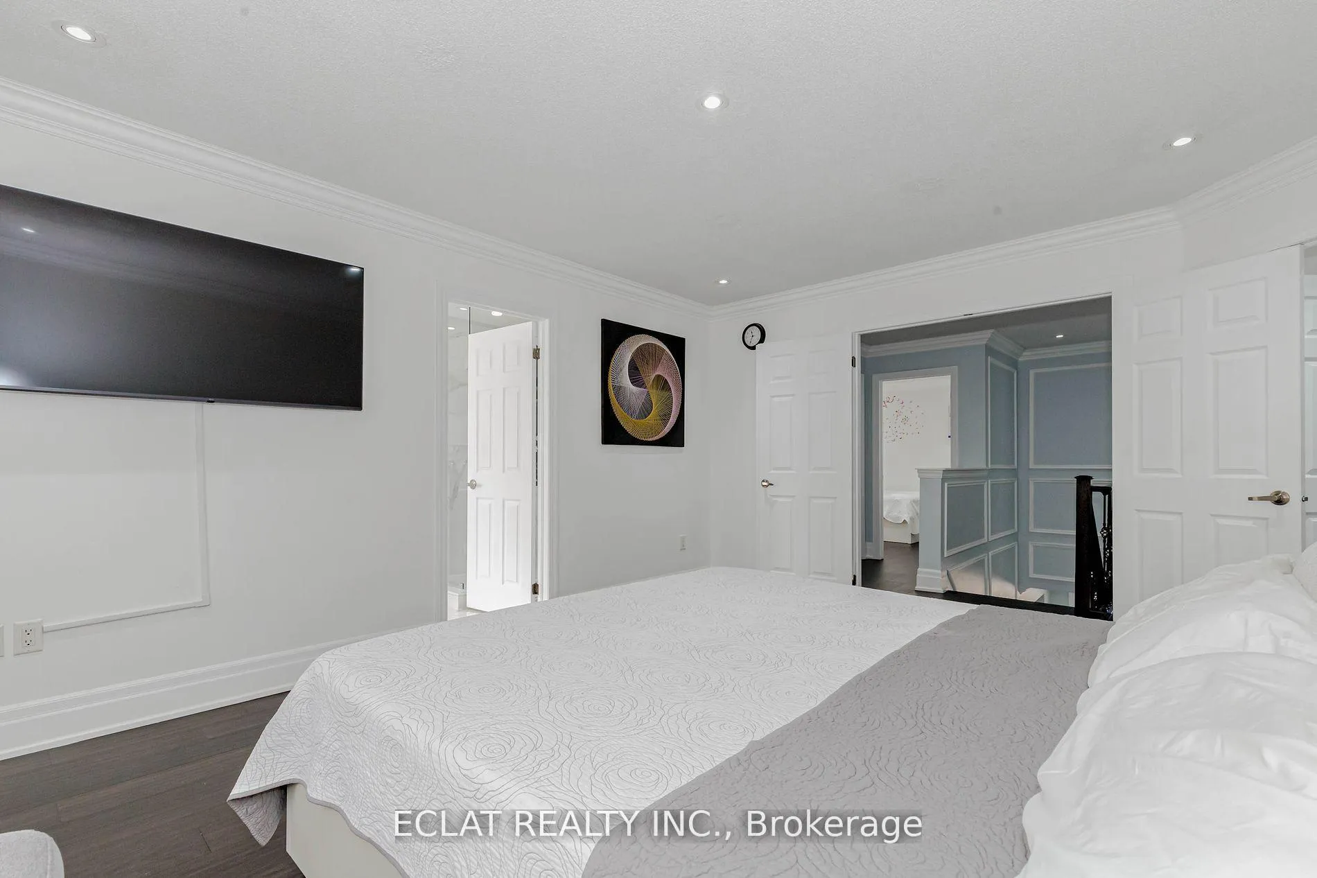Photo 35 of 32 Nanaimo Crescent, Hamilton, Stoney Creek — HOMEH