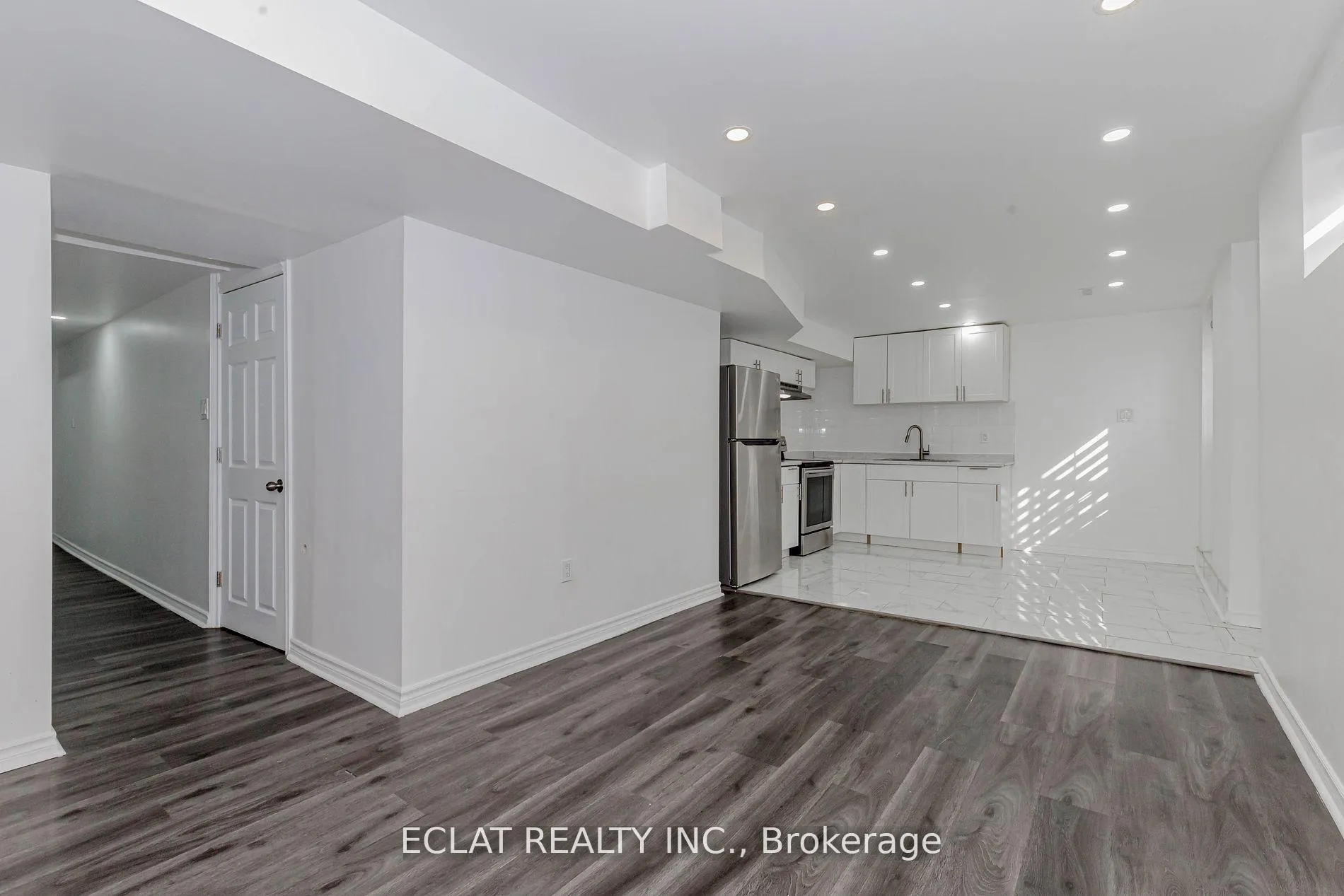 Photo 36 of 32 Nanaimo Crescent, Hamilton, Stoney Creek — HOMEH