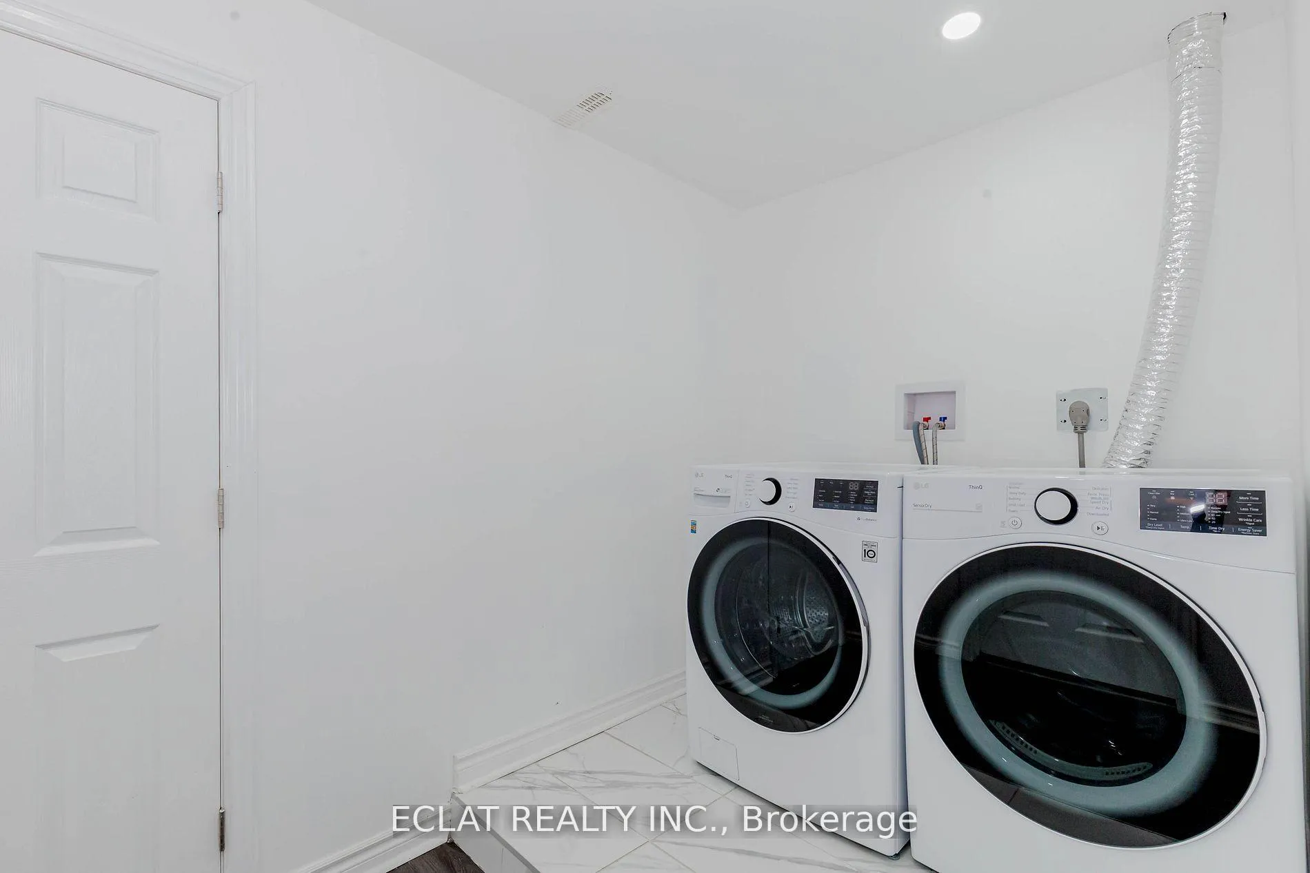 Photo 39 of 32 Nanaimo Crescent, Hamilton, Stoney Creek — HOMEH