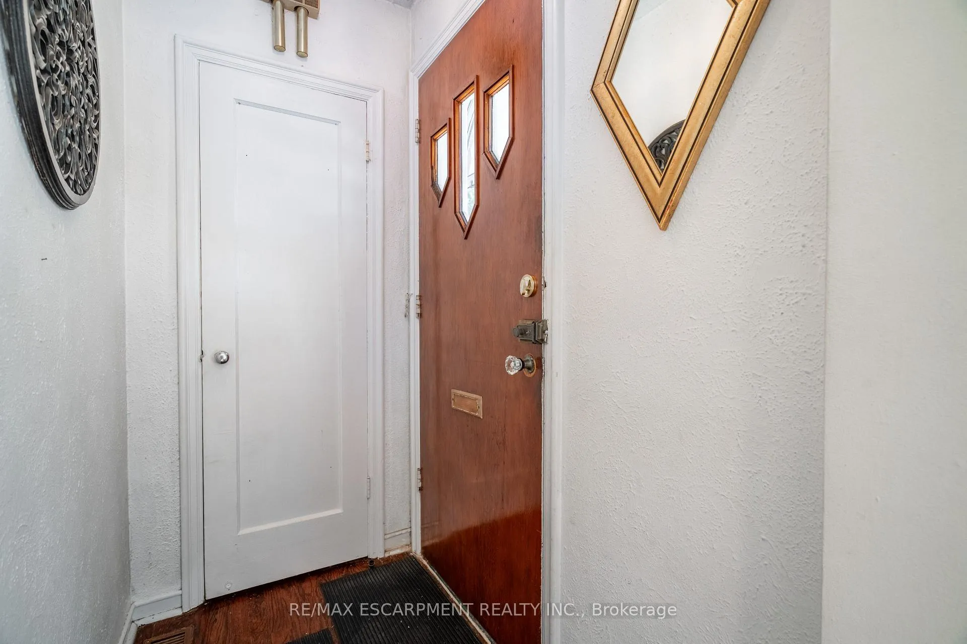 Photo 5 of 266 East 17TH Street, Hamilton, Inch Park — HOMEH