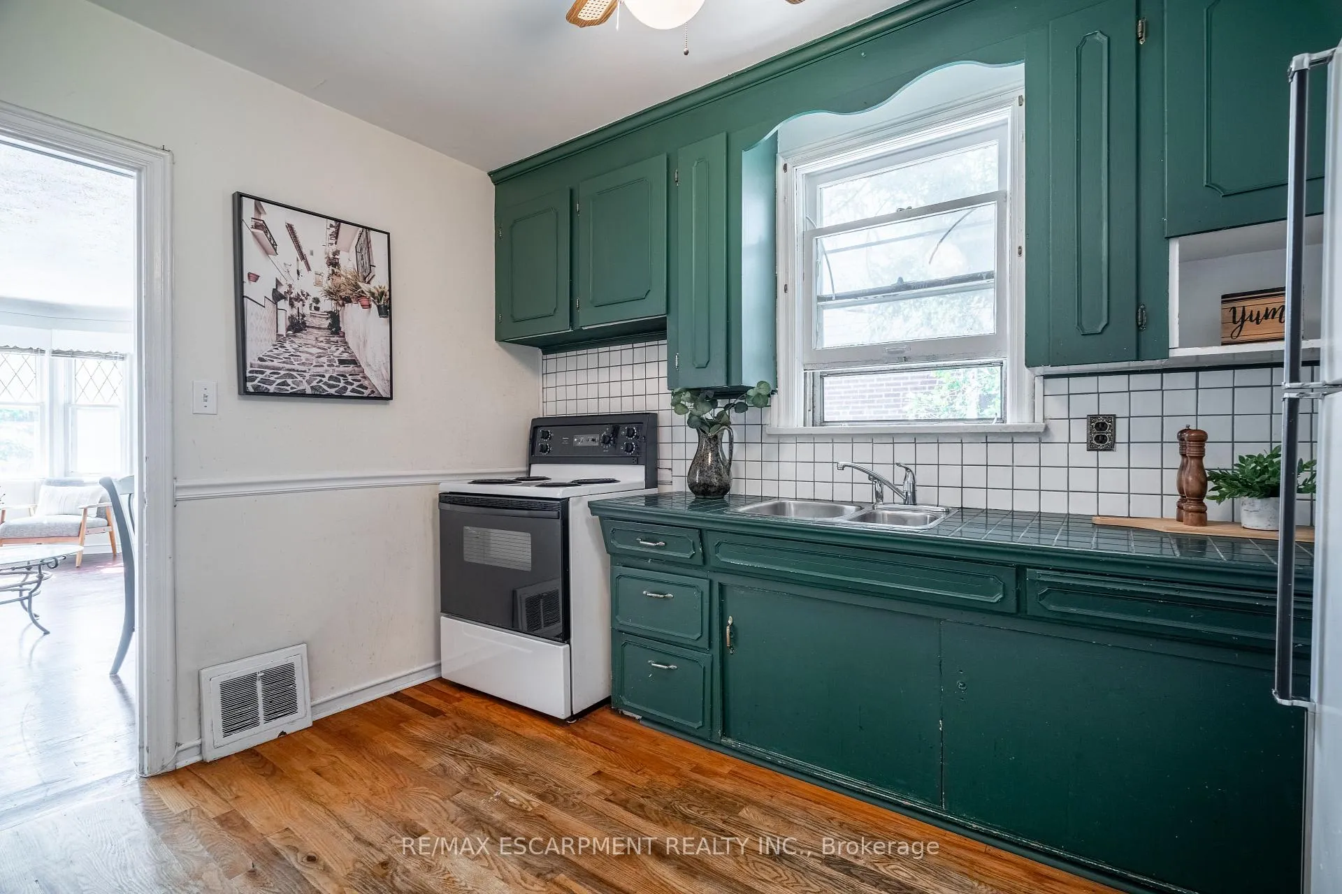 Photo 9 of 266 East 17TH Street, Hamilton, Inch Park — HOMEH