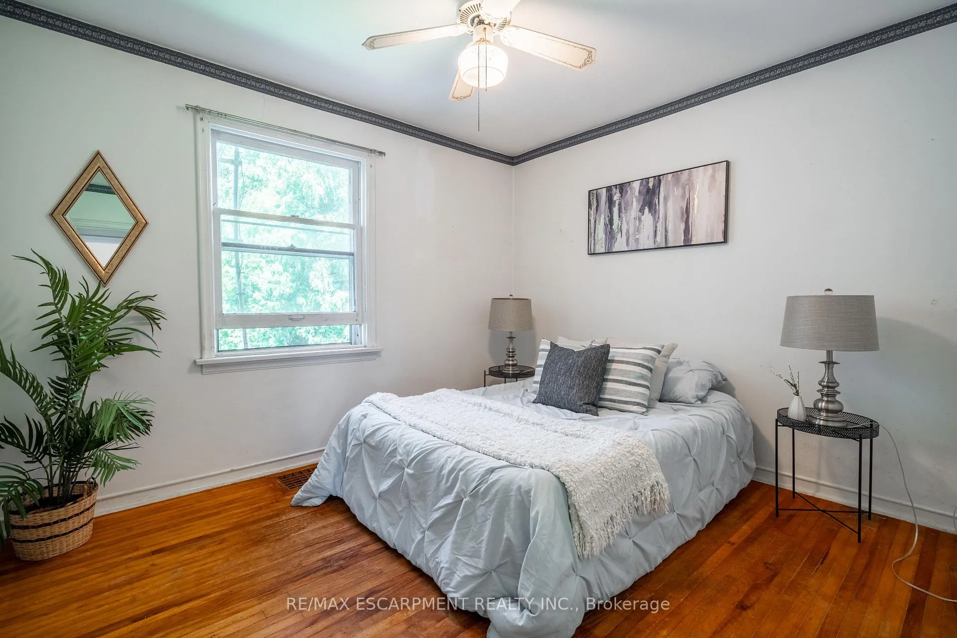 Photo 11 of 266 East 17TH Street, Hamilton, Inch Park — HOMEH