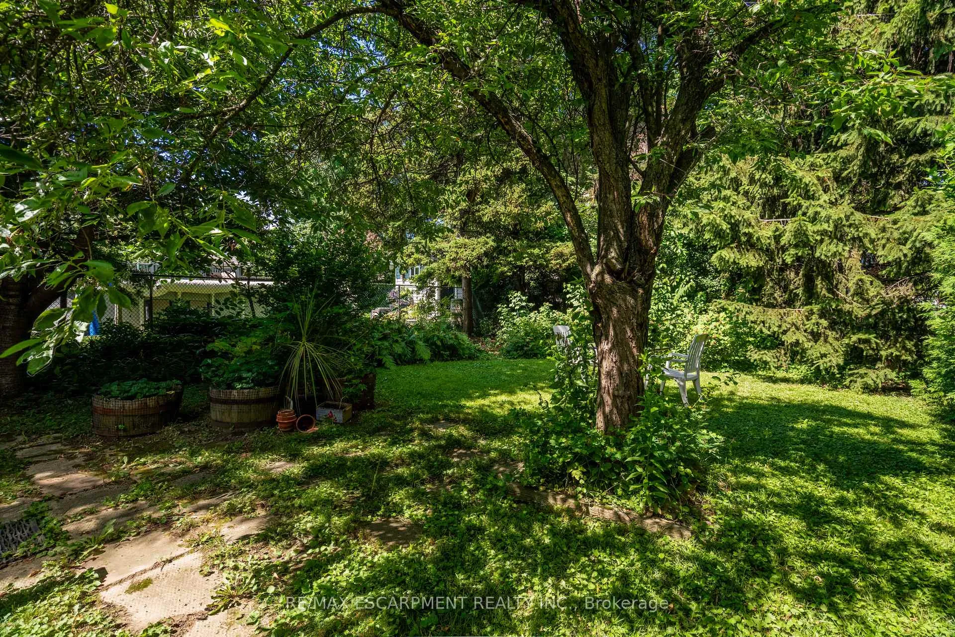 Photo 16 of 266 East 17TH Street, Hamilton, Inch Park — HOMEH