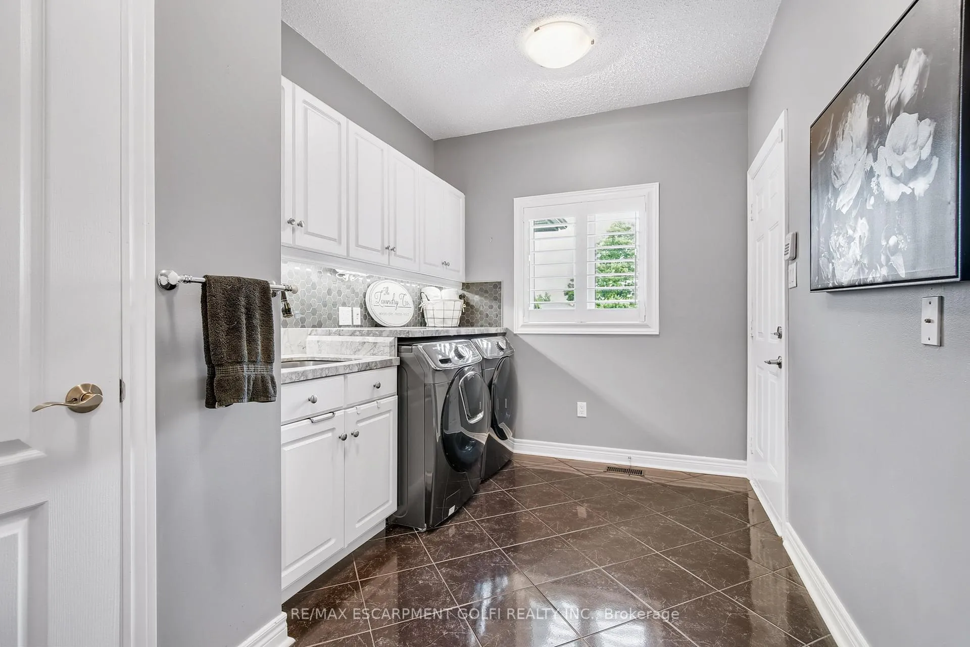Photo 17 of 15 Rolling Meadow Drive, Caledon, Rural Caledon — HOMEH