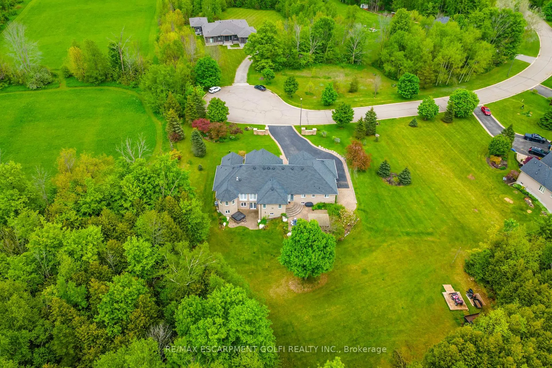 Photo 34 of 15 Rolling Meadow Drive, Caledon, Rural Caledon — HOMEH