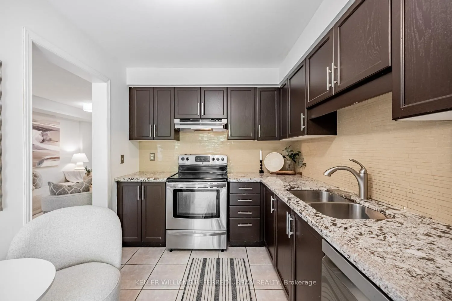 Photo 13 of 1253 Walkers Line, Burlington, Tansley — HOMEH