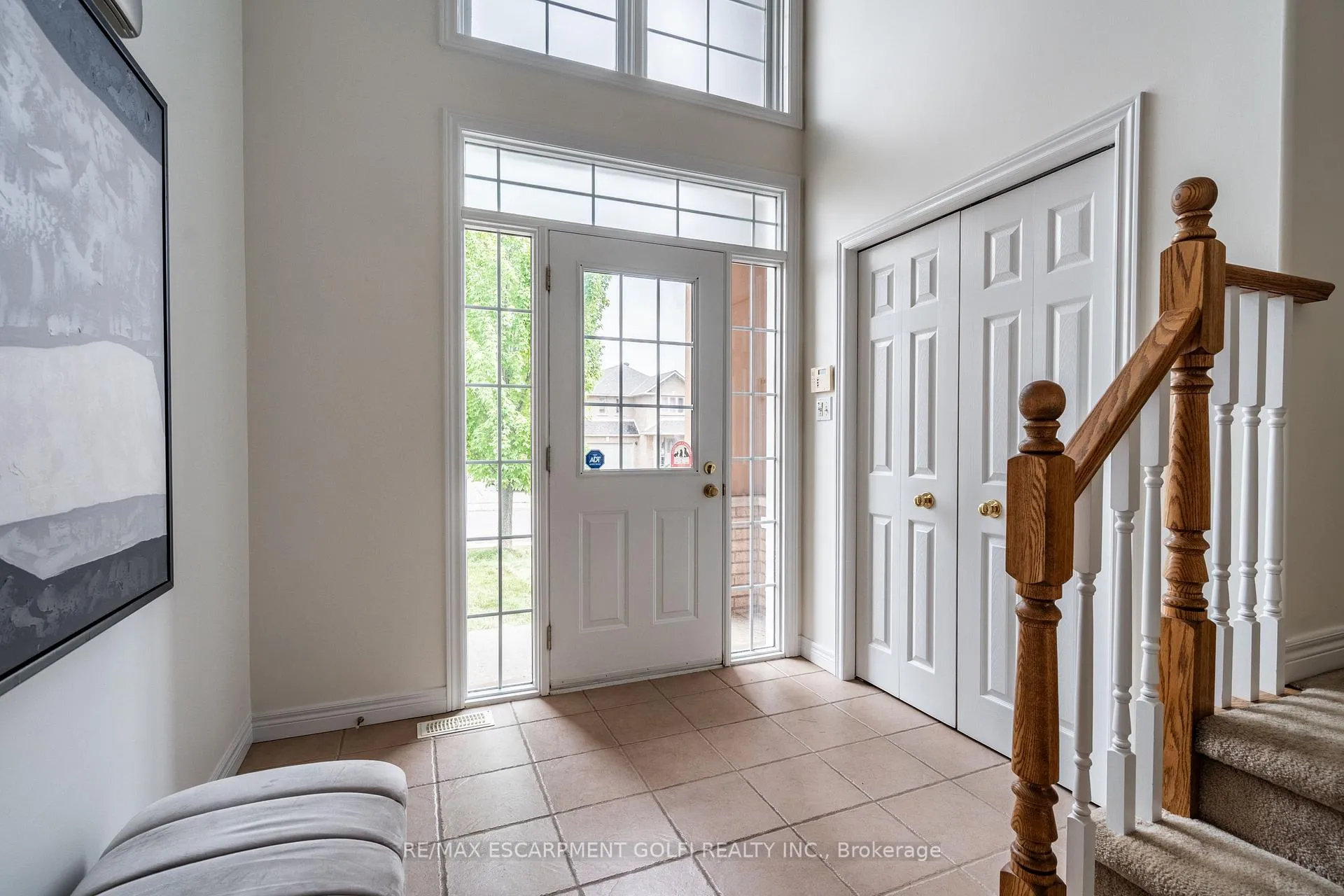Photo 3 of 200 Sirente Drive, Hamilton, Crerar — HOMEH