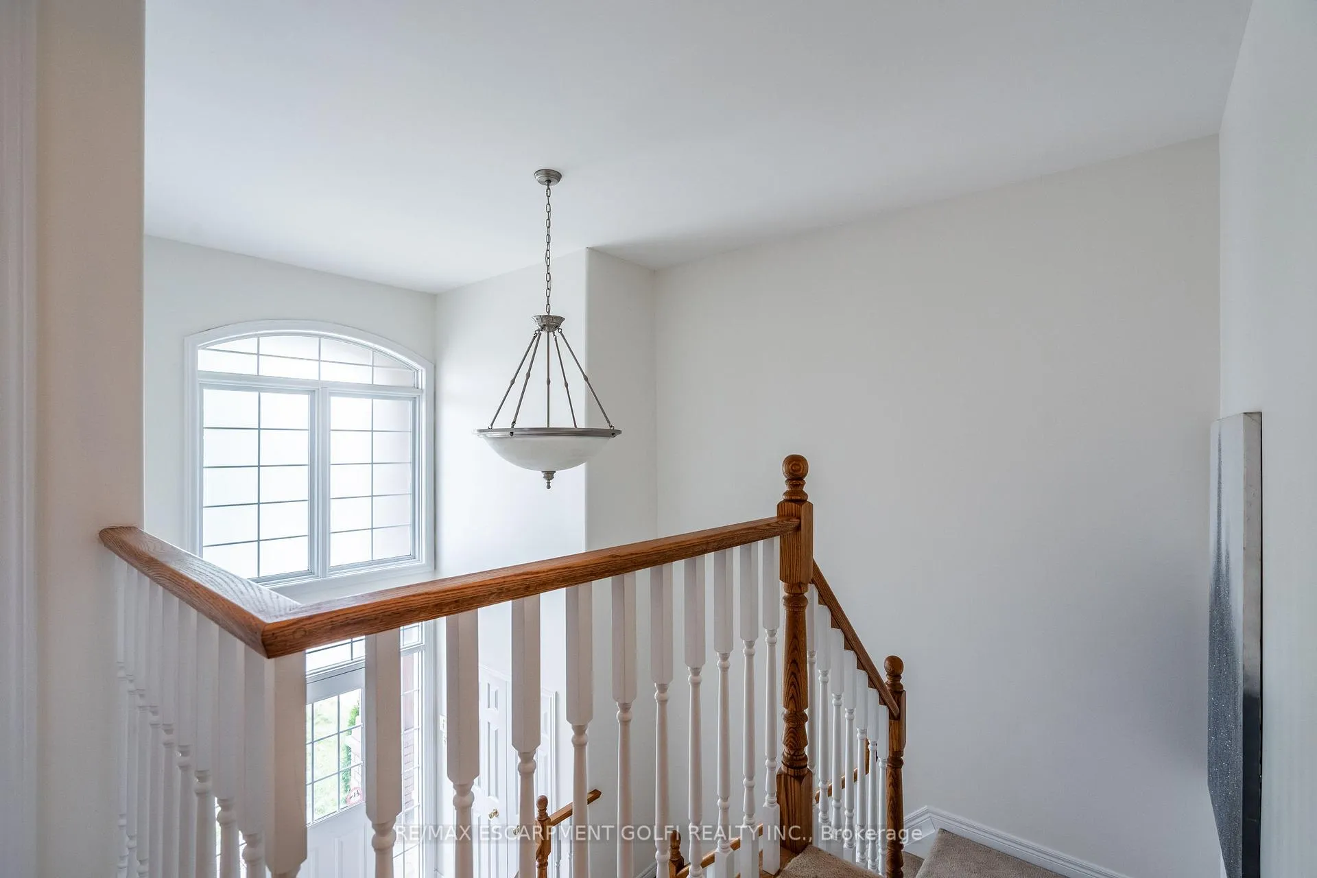 Photo 14 of 200 Sirente Drive, Hamilton, Crerar — HOMEH