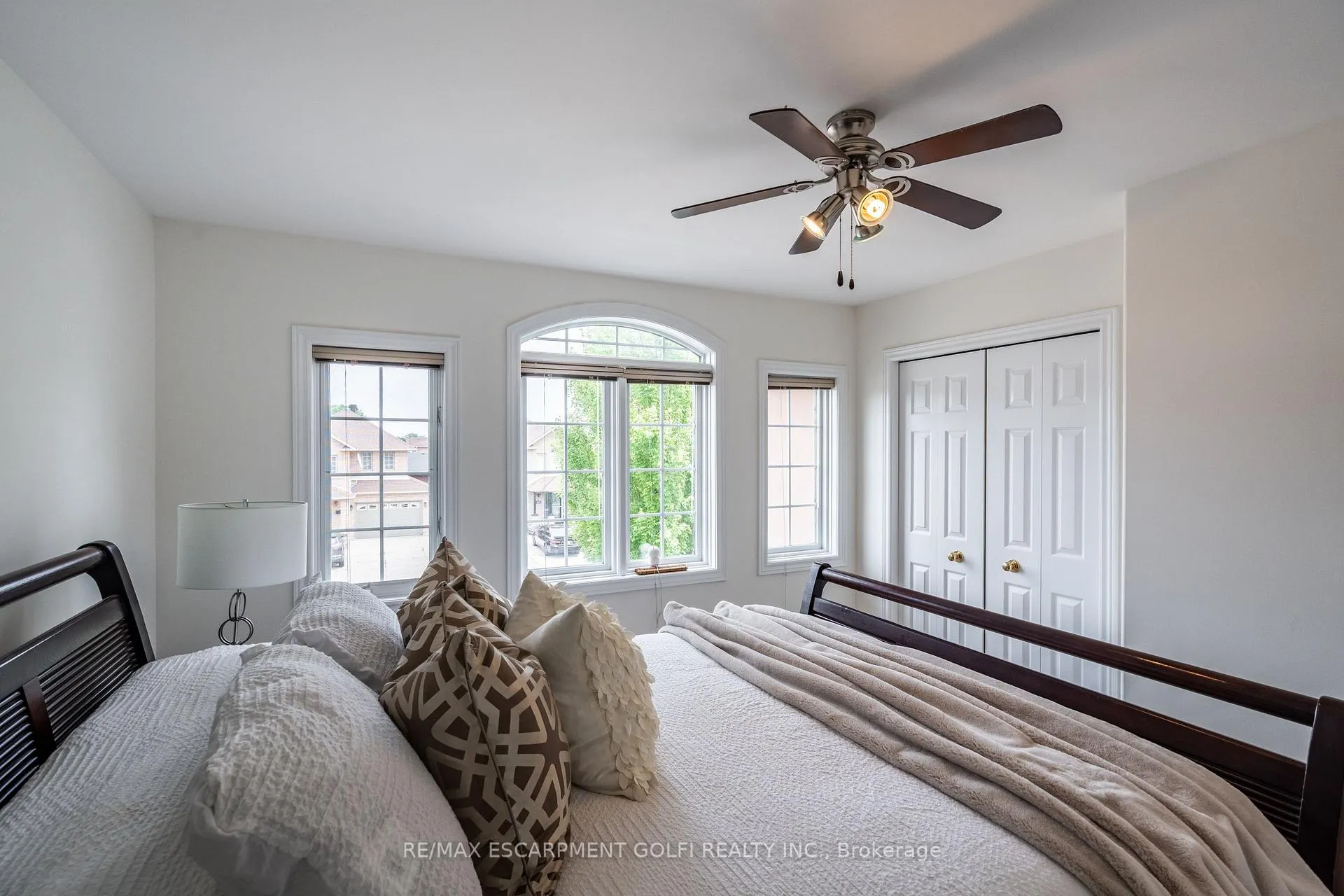 Photo 16 of 200 Sirente Drive, Hamilton, Crerar — HOMEH