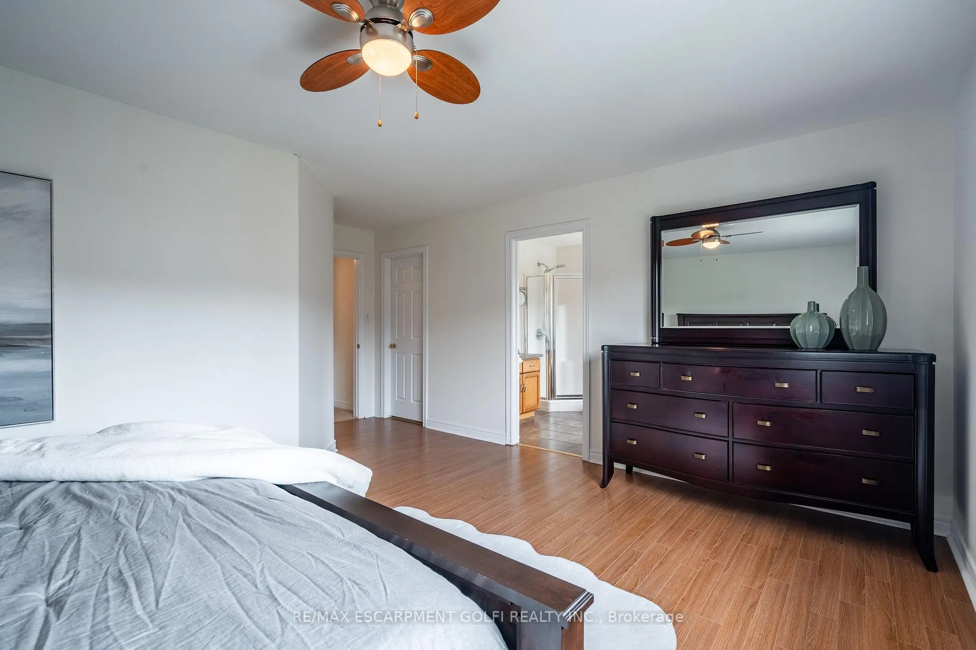 Photo 24 of 200 Sirente Drive, Hamilton, Crerar — HOMEH