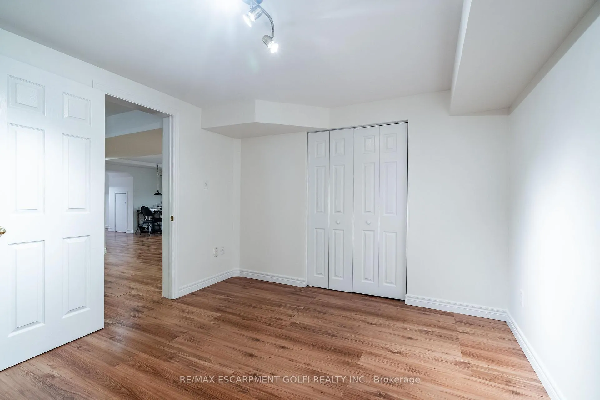 Photo 29 of 200 Sirente Drive, Hamilton, Crerar — HOMEH