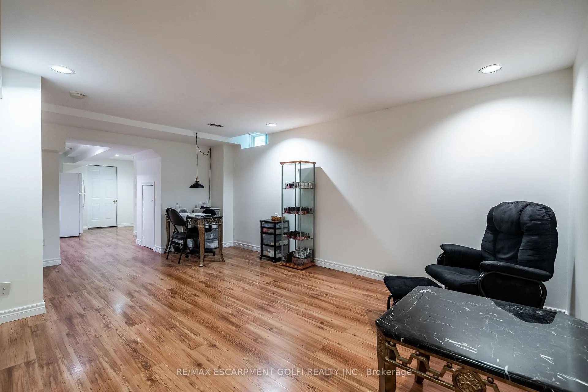 Photo 32 of 200 Sirente Drive, Hamilton, Crerar — HOMEH