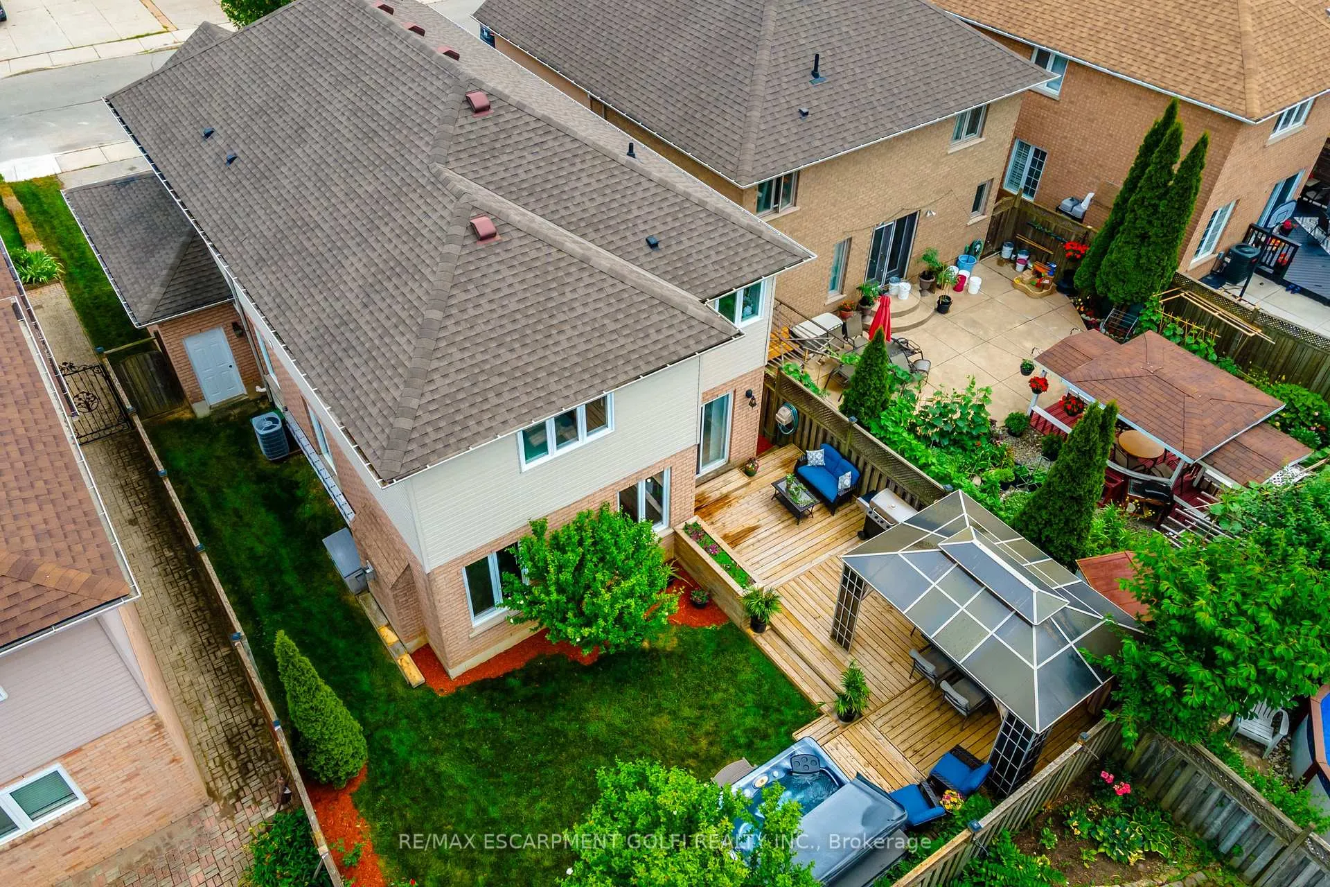 Photo 39 of 200 Sirente Drive, Hamilton, Crerar — HOMEH