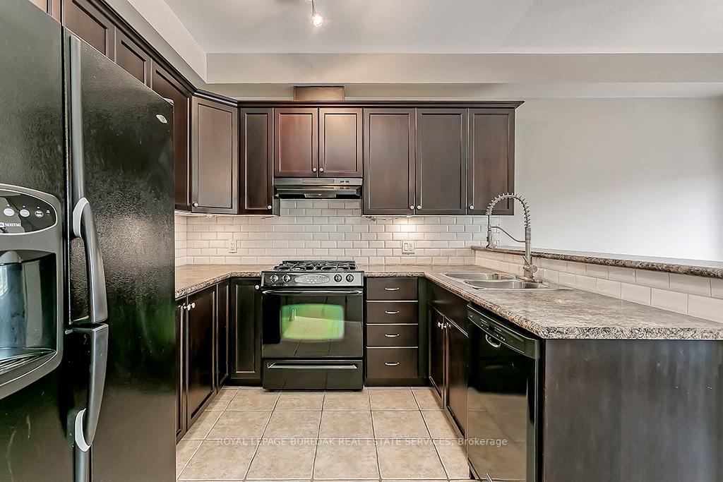Photo 6 of 5324 Applegarth Drive, Burlington, Orchard — HOMEH