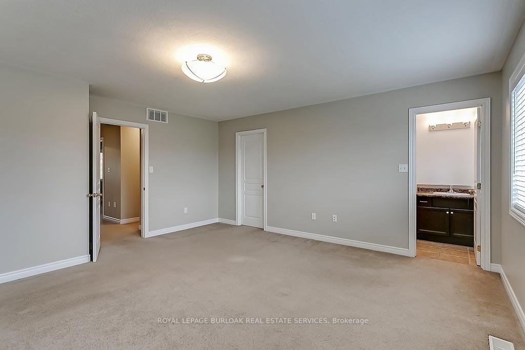 Photo 11 of 5324 Applegarth Drive, Burlington, Orchard — HOMEH