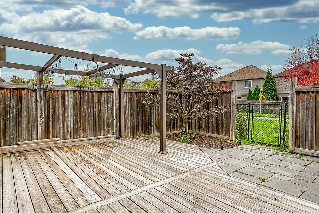Photo 18 of 5324 Applegarth Drive, Burlington, Orchard — HOMEH