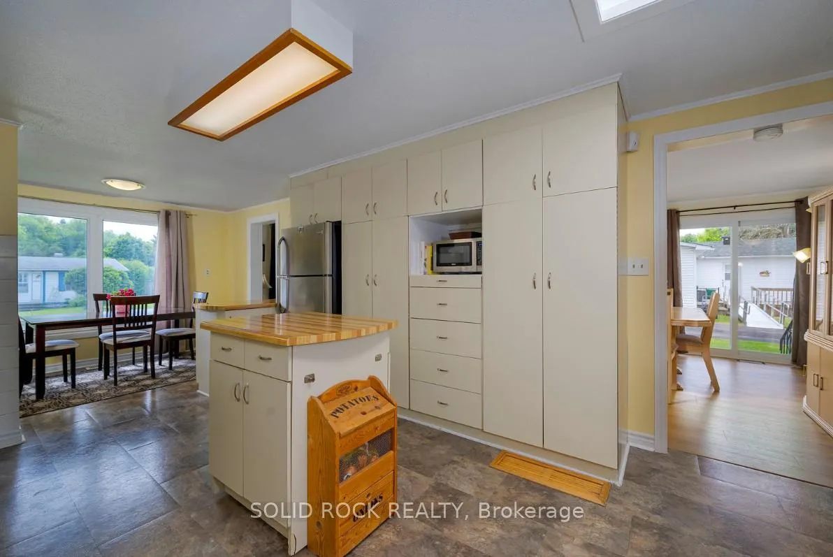 Photo 6 of 211 Dodson Street, North Grenville, Kemptville — HOMEH