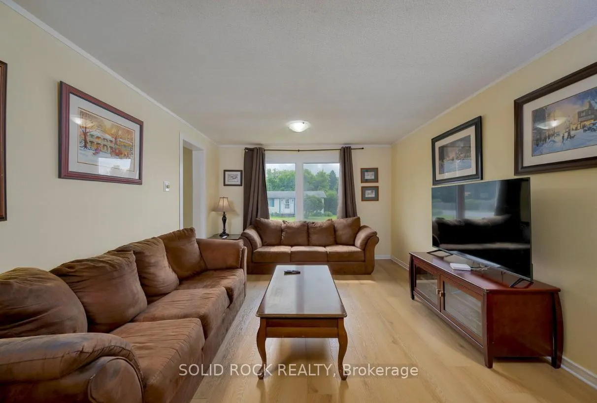 Photo 8 of 211 Dodson Street, North Grenville, Kemptville — HOMEH
