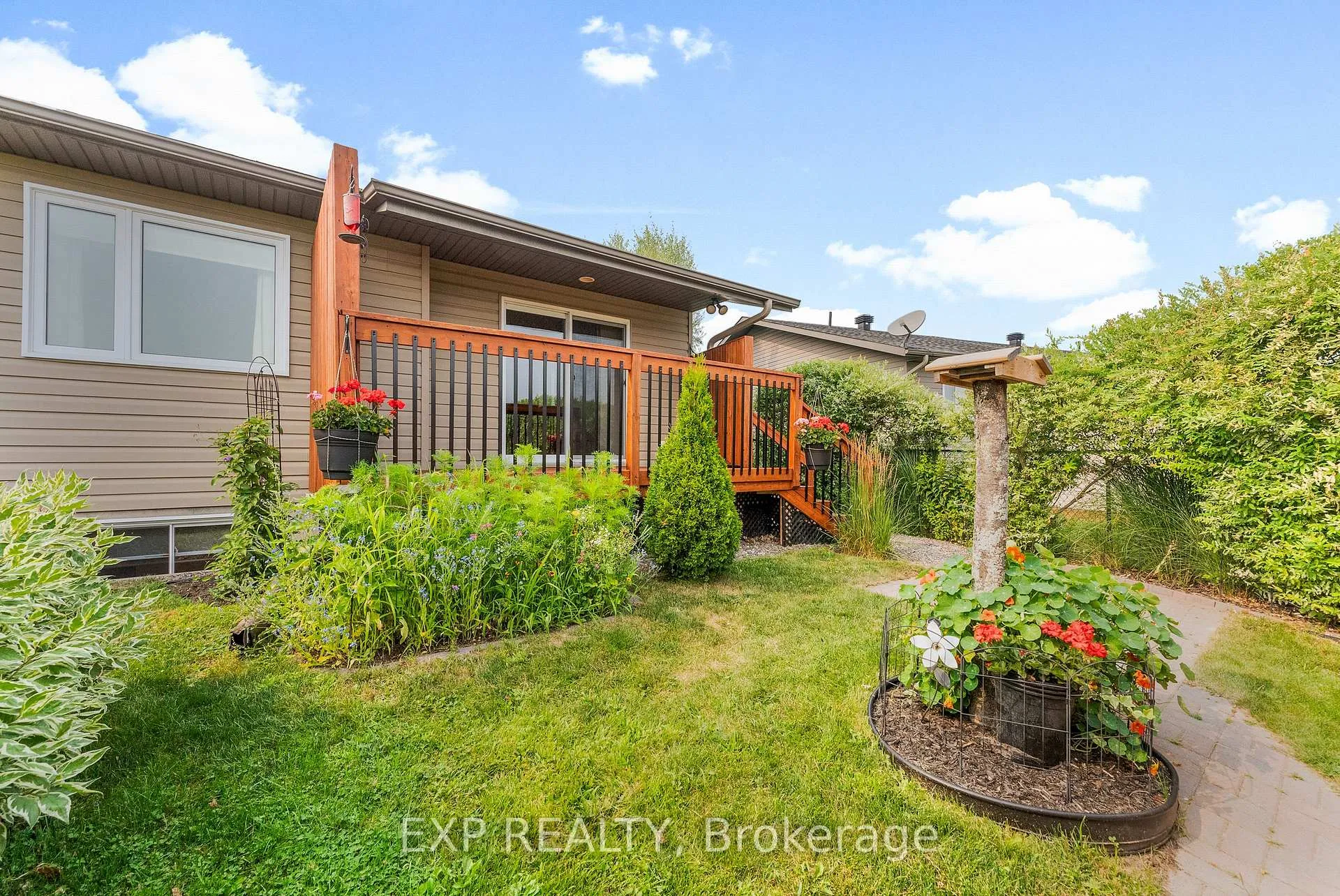 Photo 4 of 50 Otteridge Avenue, Renfrew — HOMEH