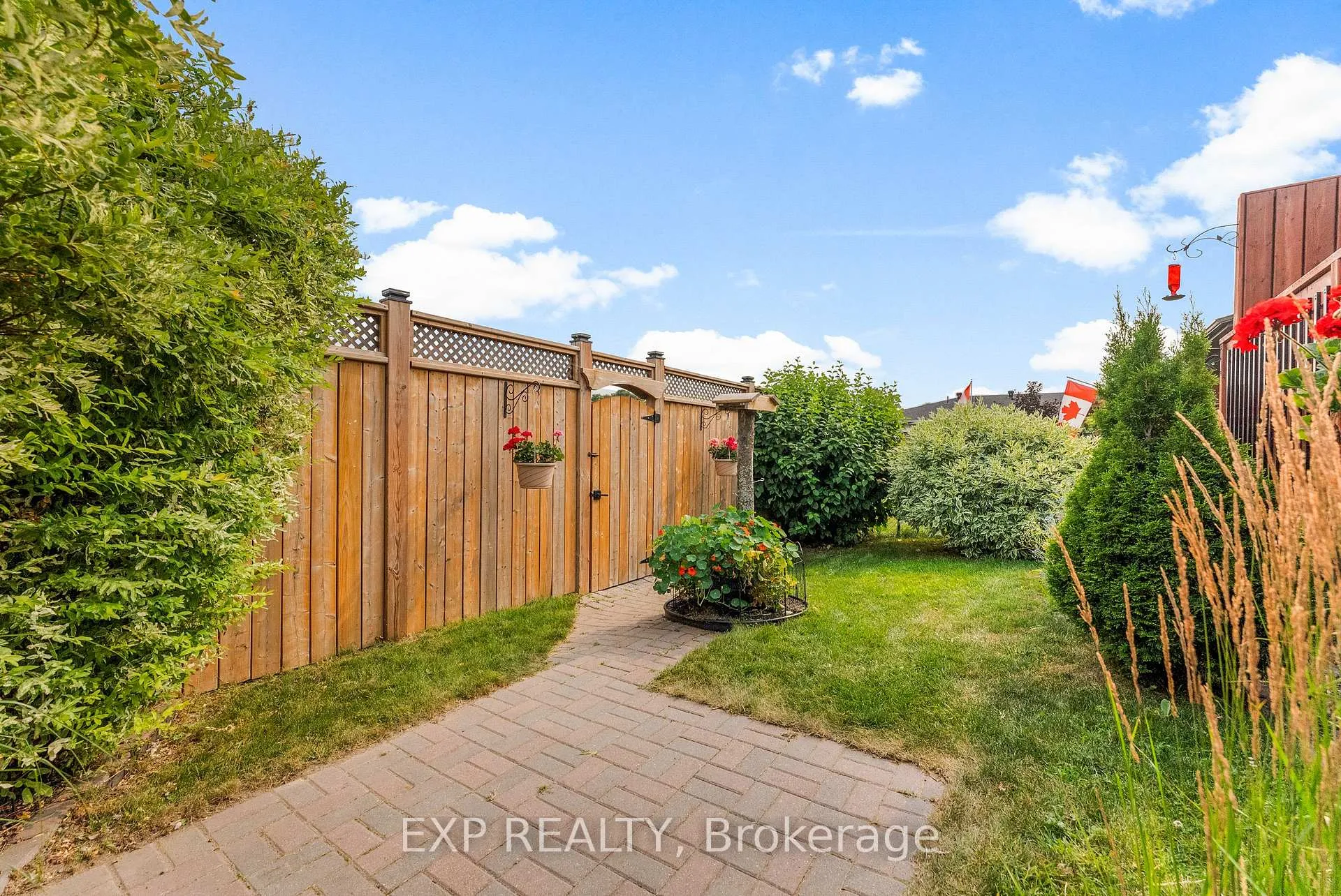 Photo 10 of 50 Otteridge Avenue, Renfrew — HOMEH