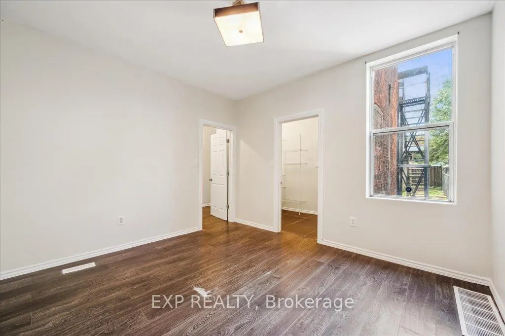 Photo 10 of 228 Hunter Street E, Hamilton, Corktown — HOMEH