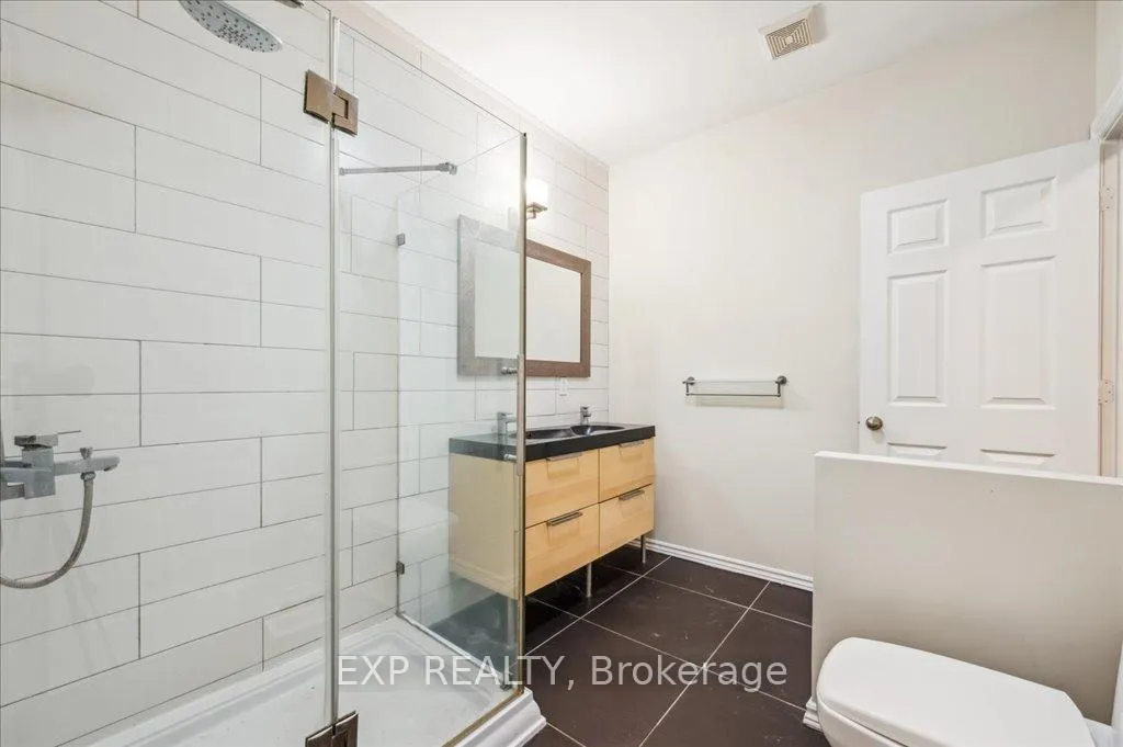 Photo 12 of 228 Hunter Street E, Hamilton, Corktown — HOMEH