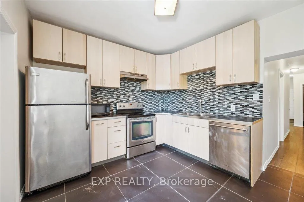 Photo 13 of 228 Hunter Street E, Hamilton, Corktown — HOMEH